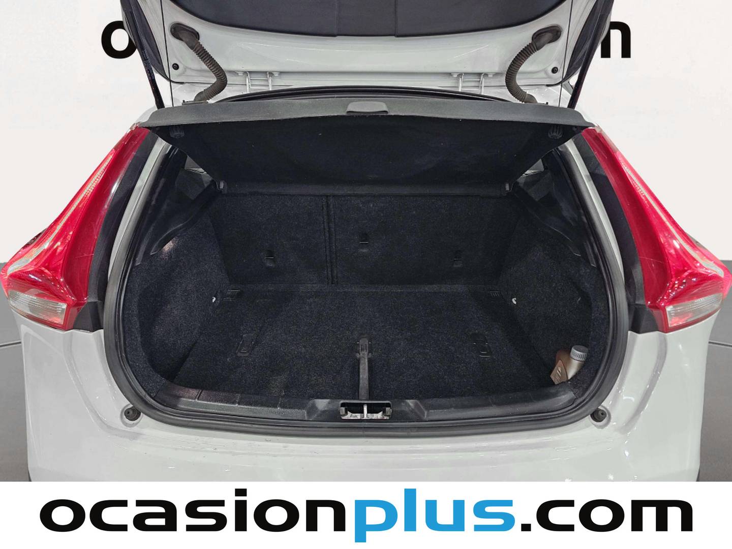 Fotos maletero Volvo V40 Cross Country Volvo V40 Cross Country D2 Momentum (120 CV)