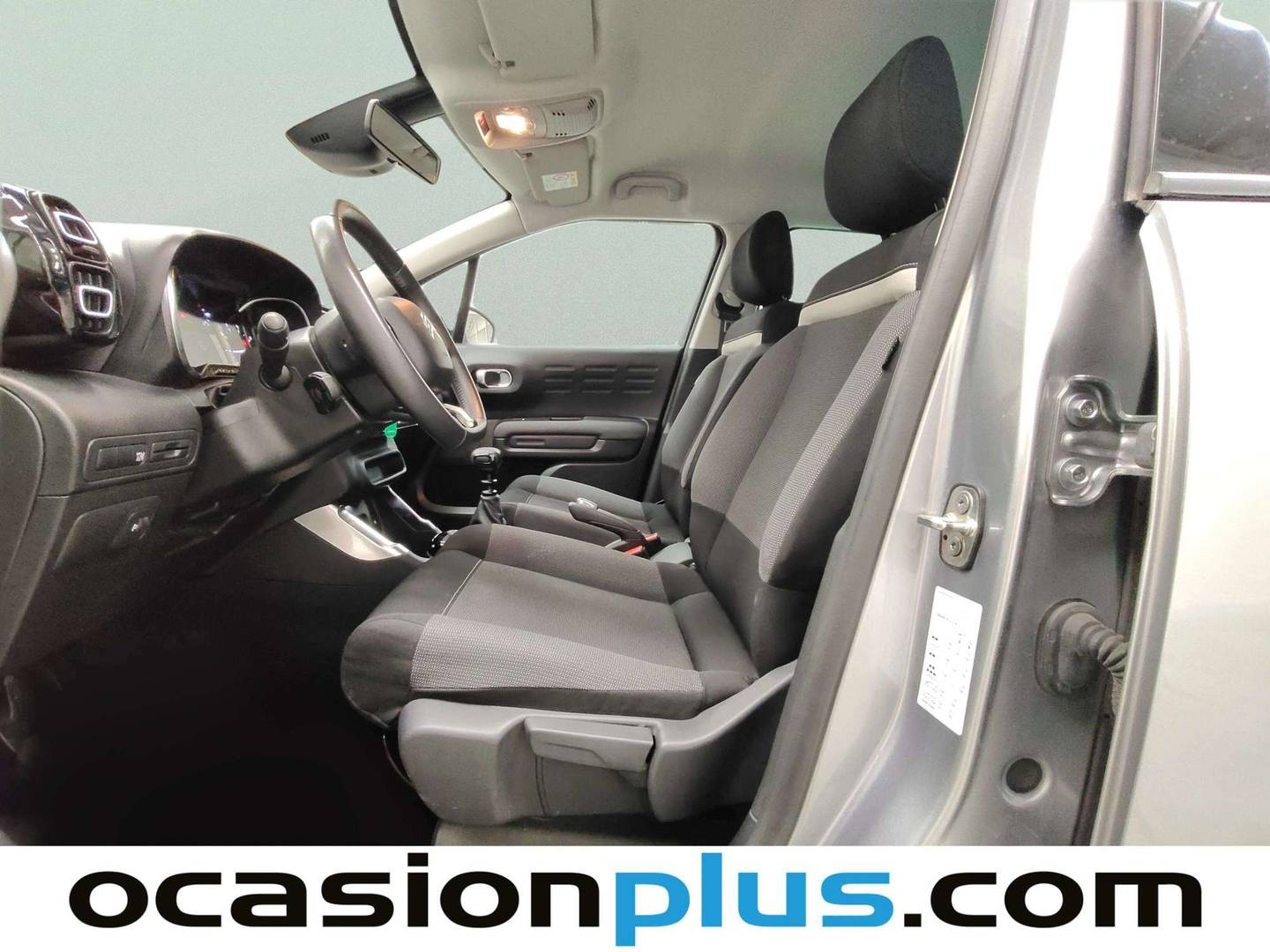 Foto asientos delanteros Citroën C3 Aircross Citroën C3 Aircross PureTech 110 S&S Plus (110 CV)