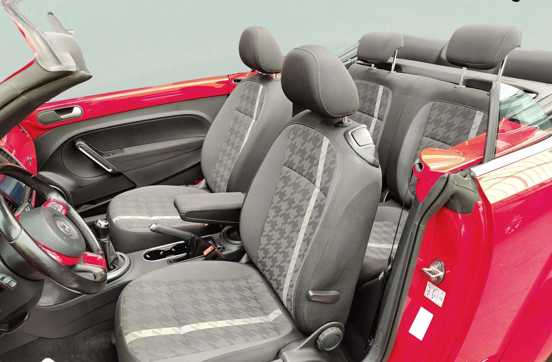 Volkswagen Beetle Cabrio Design 2.0 TDI BMT - foto 9