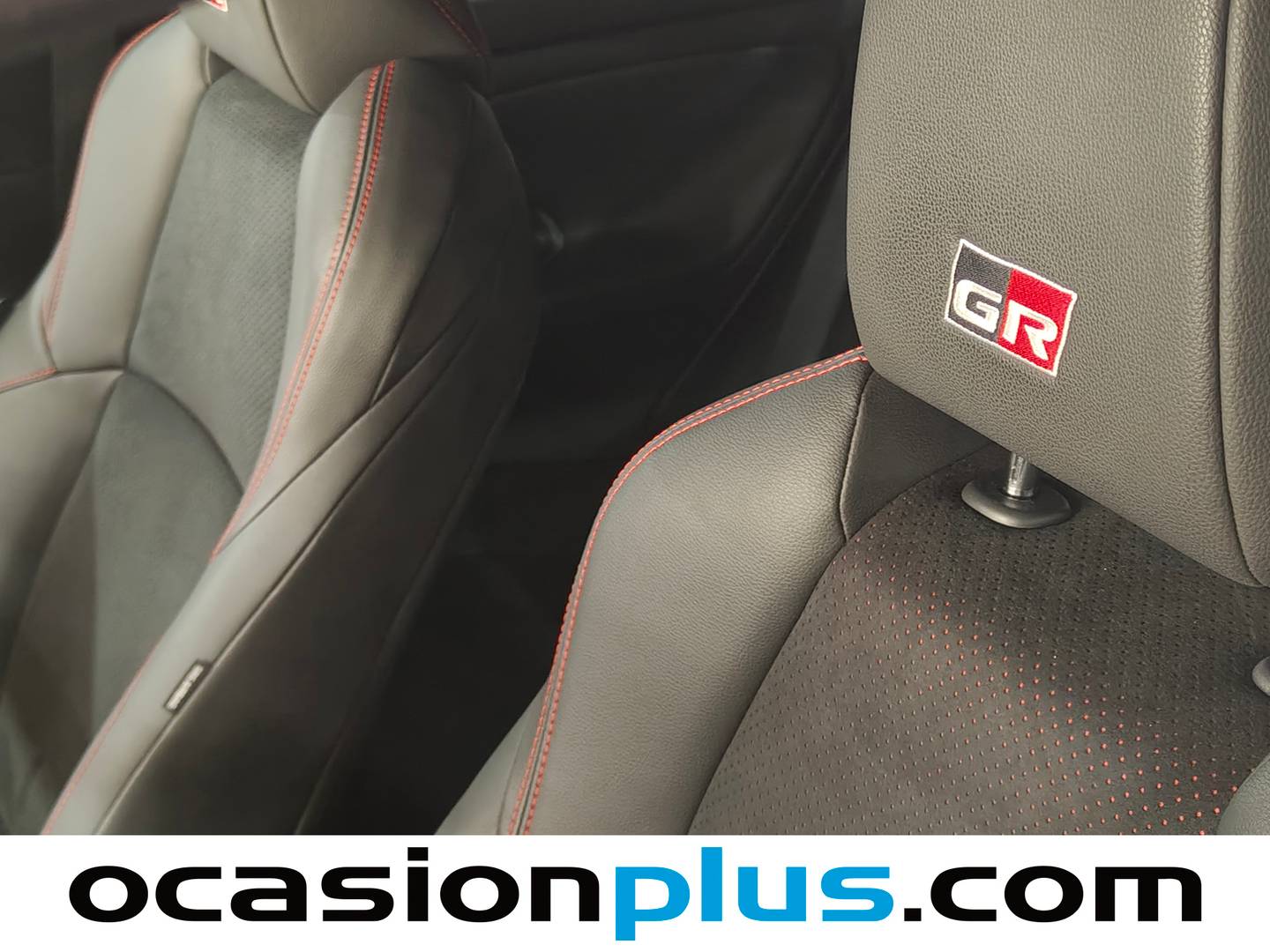 Equipamiento del Toyota Yaris Toyota Yaris 130H GR Sport Plus (130 CV)