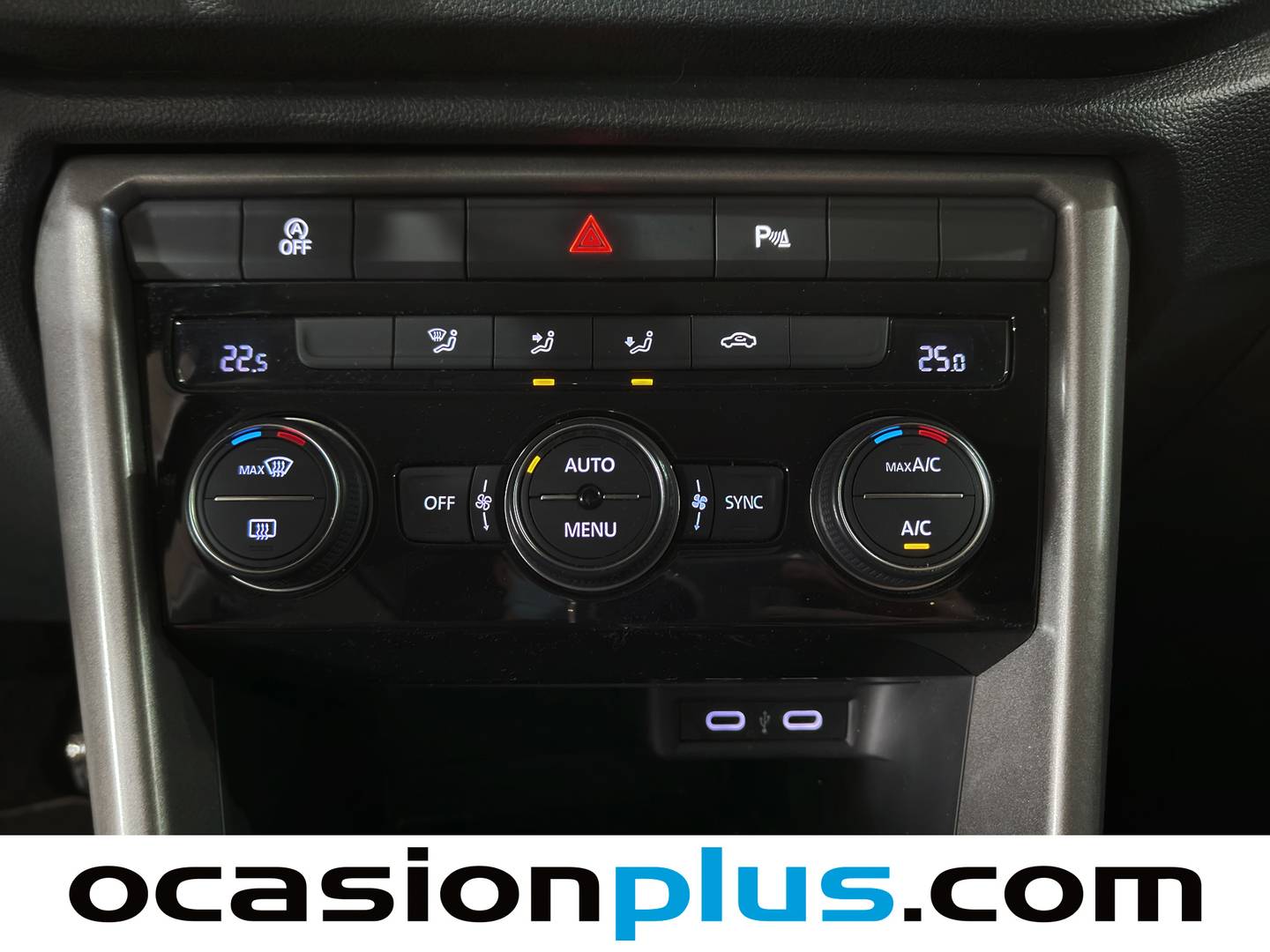 Foto Volkswagen T-Roc Volkswagen T-Roc Advance R-Line 1.0 TSI (110 CV)