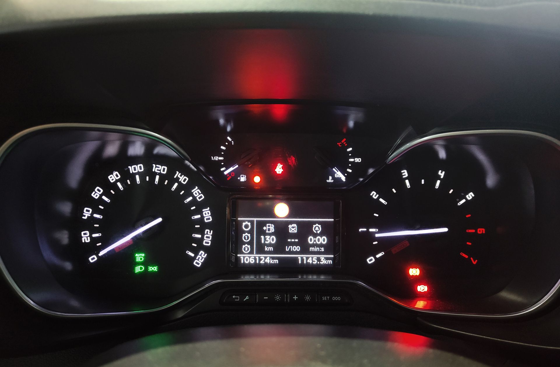 Citroën Berlingo BlueHDi 100 Talla M Shine - foto 10