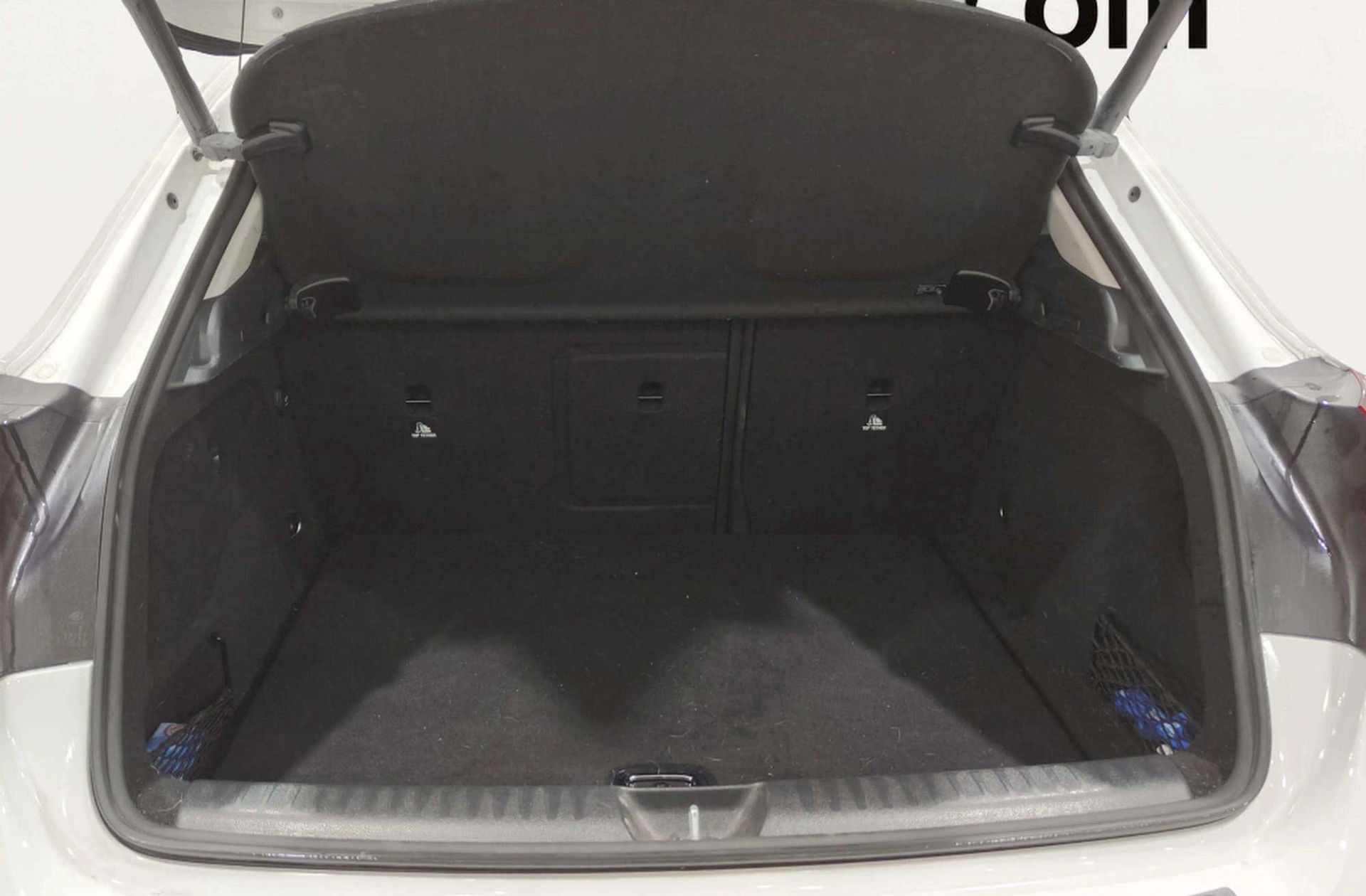 Mercedes-Benz GLA 220d 4Matic - foto 16