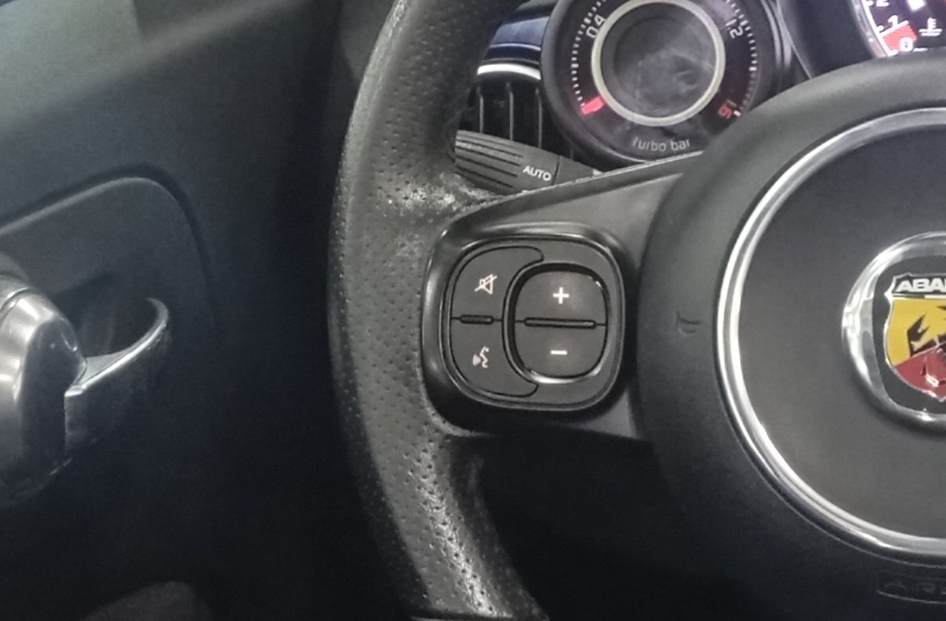 Abarth 500C Cabrio 1.4 16v T-Jet 595C - foto 25