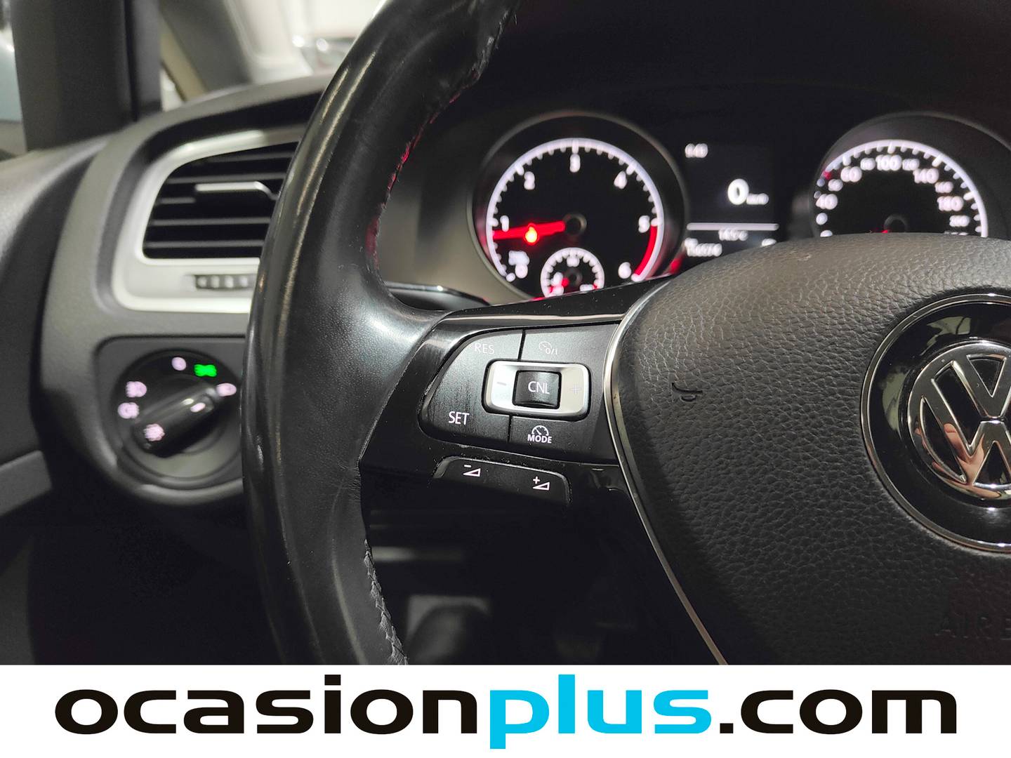 Foto Volkswagen Golf Volkswagen Golf Business 1.6 TDI CR BMT (110 CV)