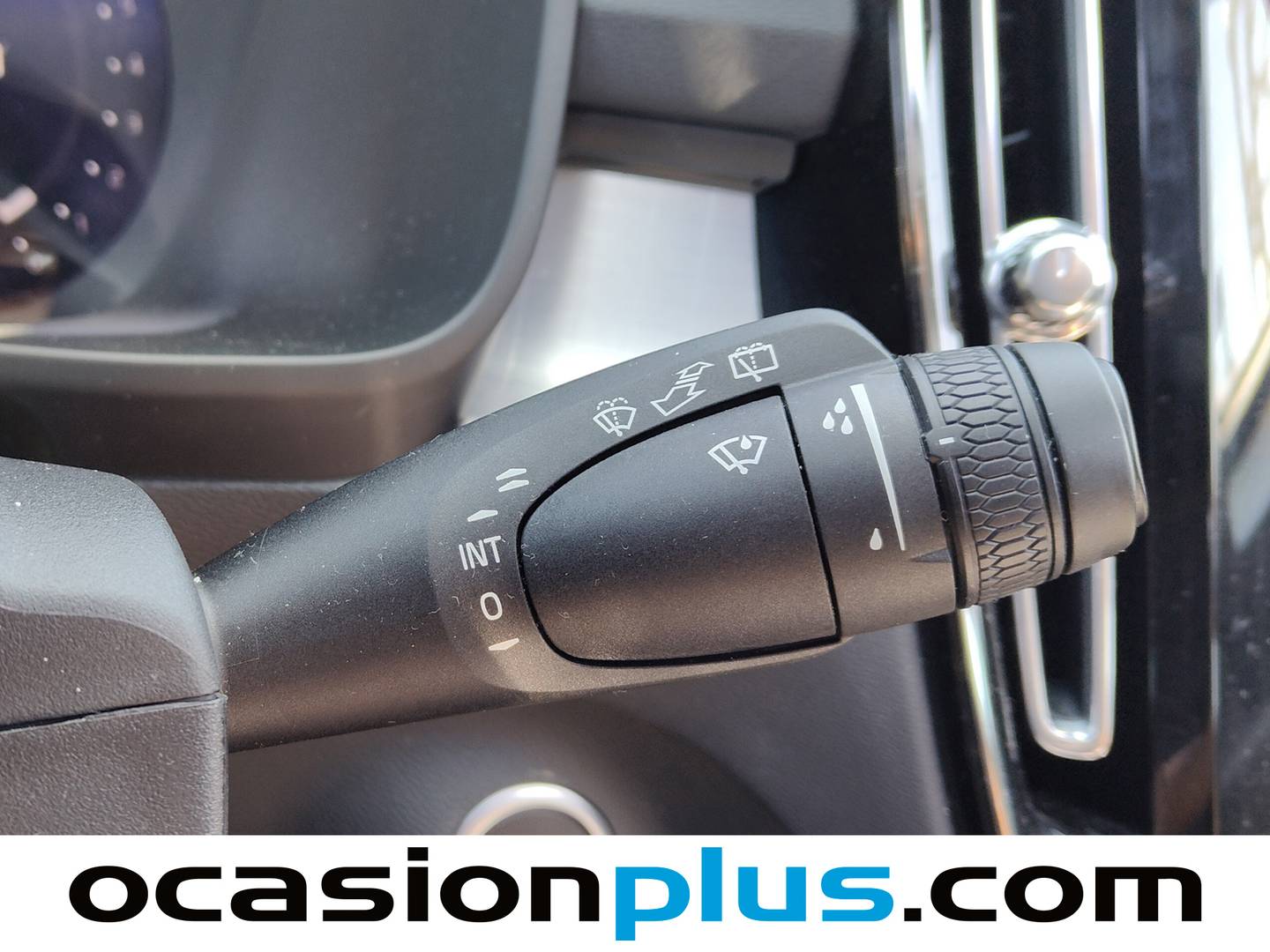 Volvo XC40 Volvo XC40 B3 Gasolina Mild hybrid Black Edition Ultra Auto (163 CV) km 0