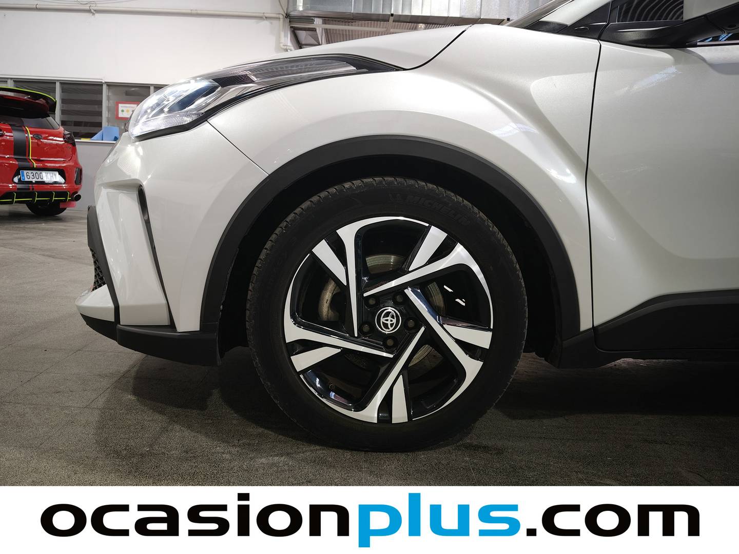 Toyota C-HR Toyota C-HR 1.8 125H Advance (122 CV) automático