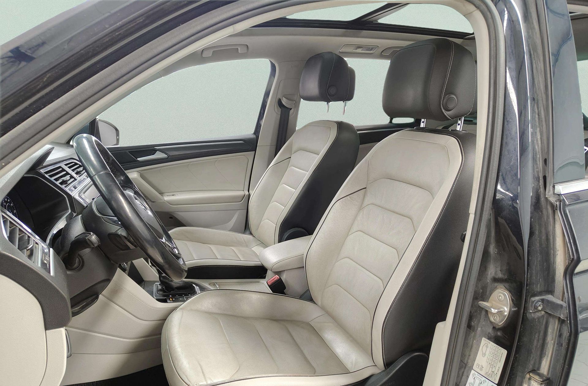 Volkswagen Tiguan Sport 2.0 TDI BMT 4Motion DSG Pack R-Line - foto 13