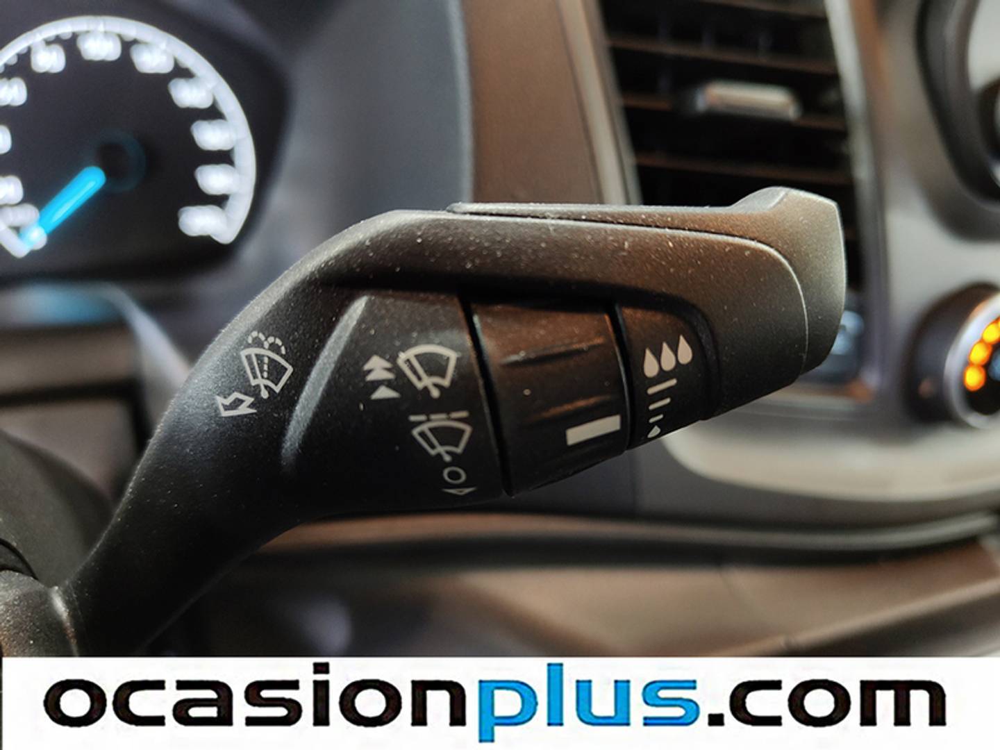 Foto Ford Transit Custom Ford Transit Custom Kombi 2.0 TDCI 320 L2 Trend (130 CV) 9 Plazas