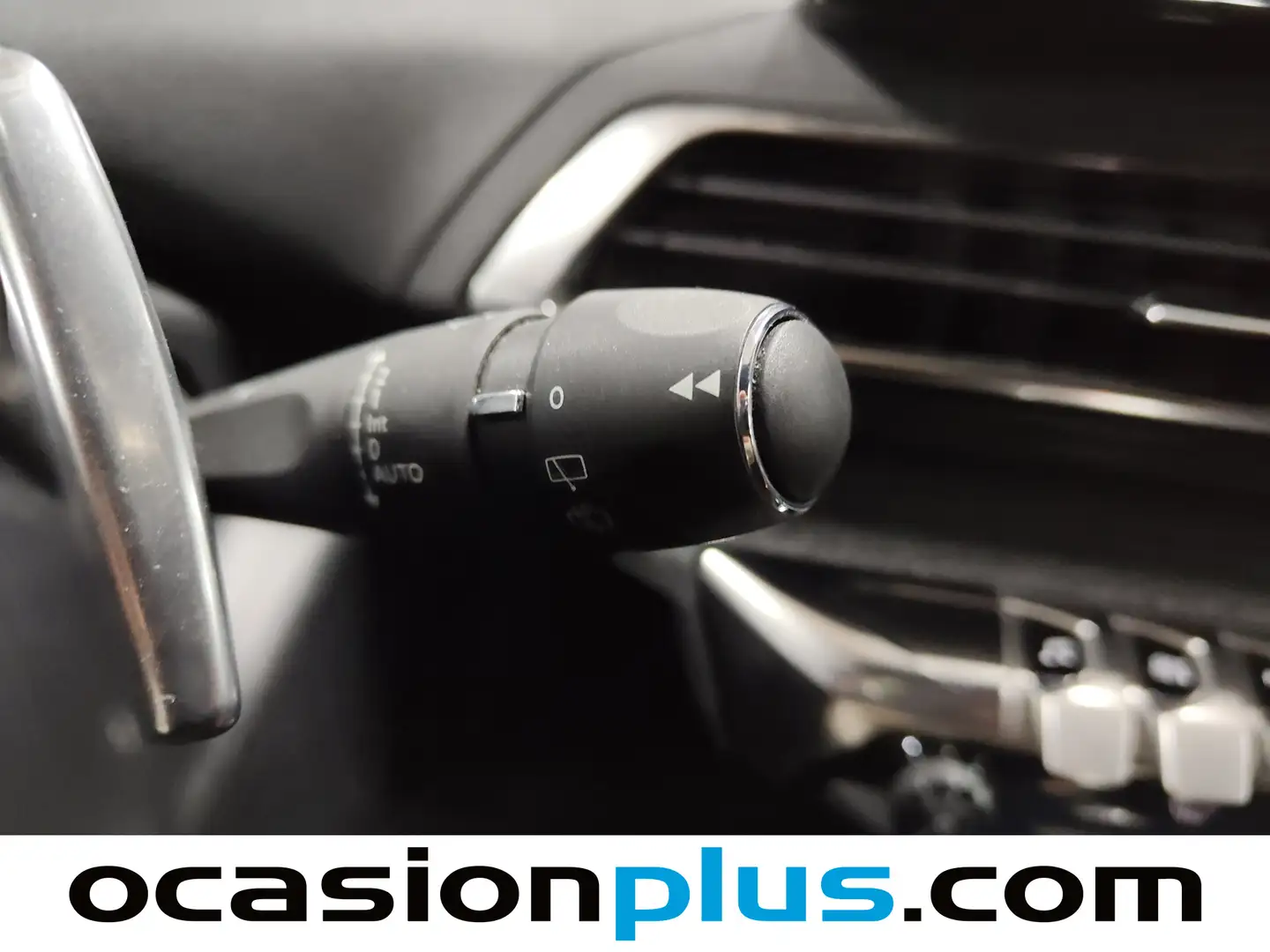 Foto Peugeot 5008 Peugeot 5008 PureTech 130 S&S Allure Pack EAT8 (130 CV)