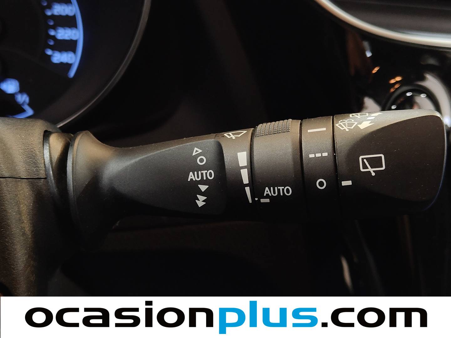 Paquetes del Toyota Auris Toyota Auris 120T Touring Sports Active (116 CV)