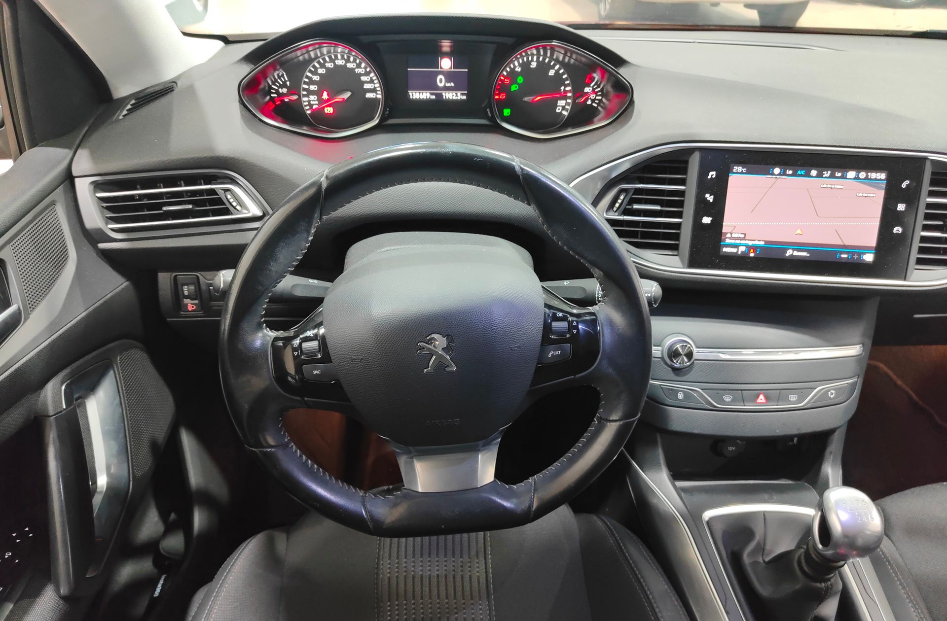 Peugeot 308 BlueHDi 130 Allure - foto 21