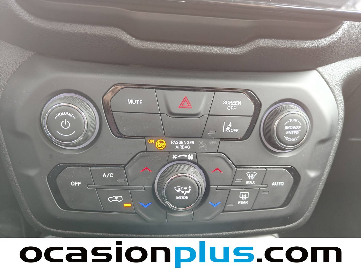 Foto Jeep Renegade Jeep Renegade eHybrid 1.5 Altitude DCT(130 CV)