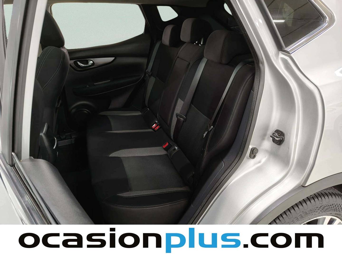 Foto asientos traseros Nissan QASHQAI Nissan Qashqai DIG-T 140 N-Connecta (140 CV)