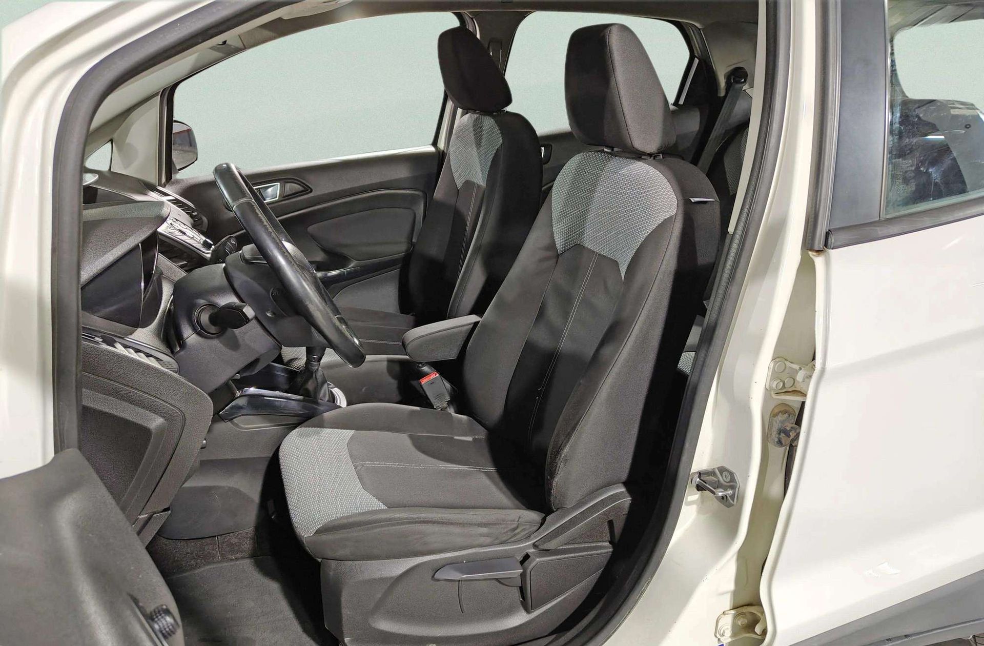 Ford EcoSport 1.5 TDCi Trend - foto 10