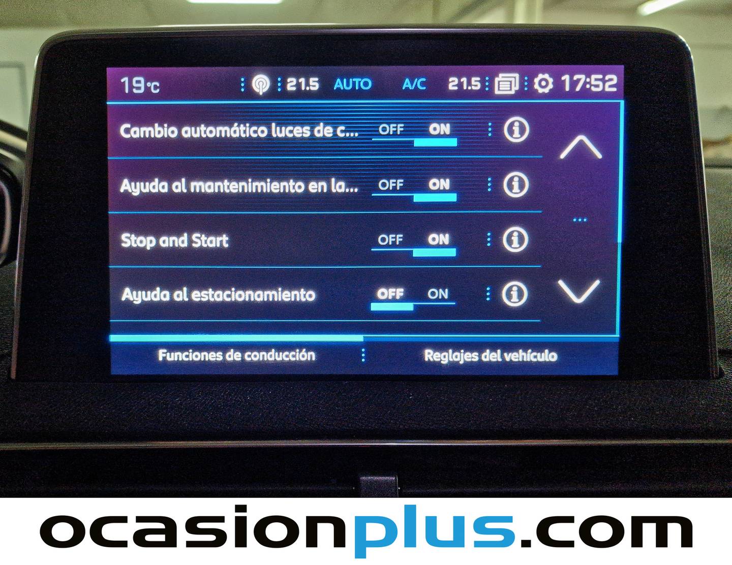 Foto Peugeot 3008 Peugeot 3008 BlueHDI 130 S&S GT Line EAT8 (130 CV)