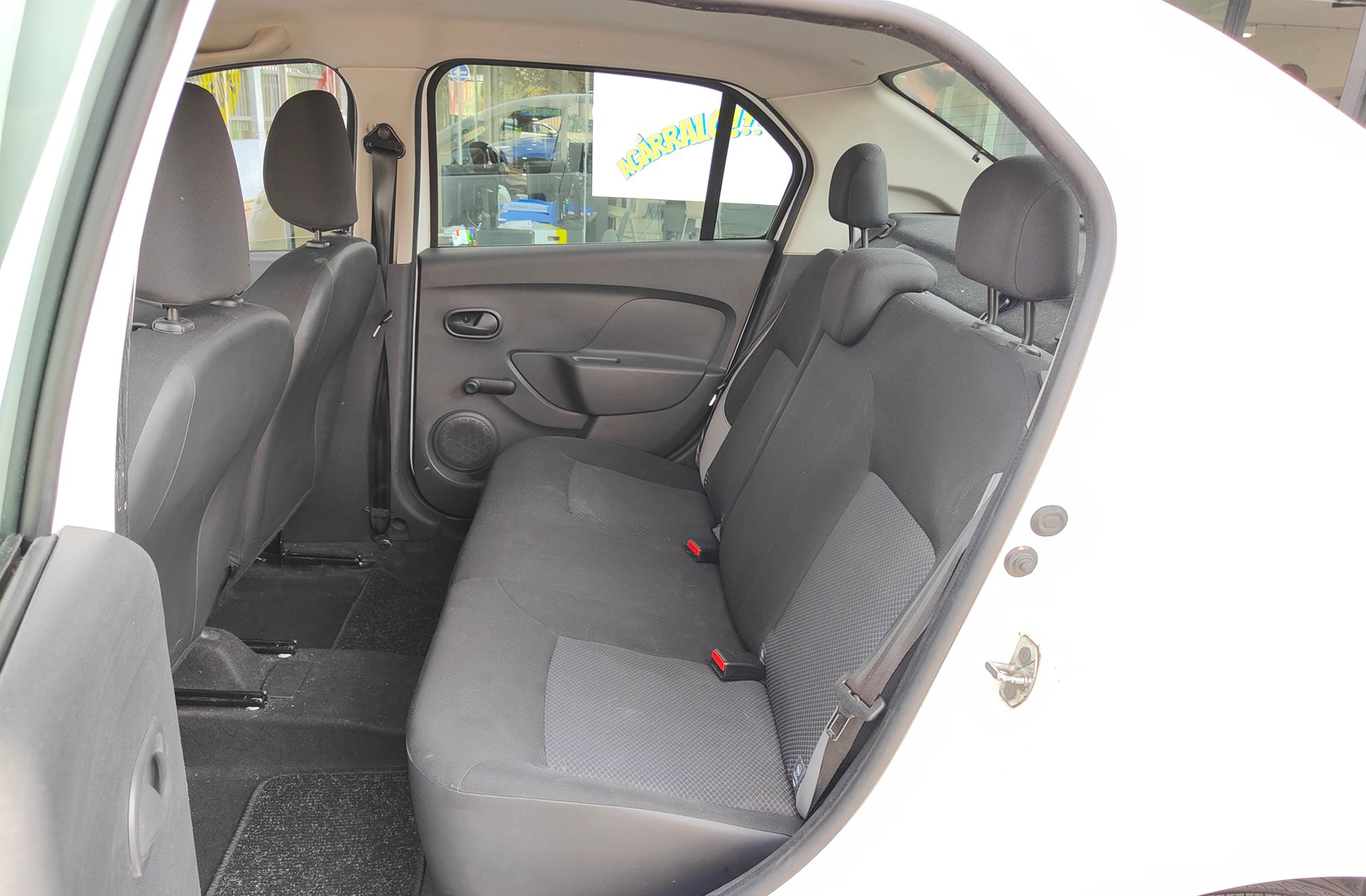 Dacia Logan 1.2 Ambiance - foto 9