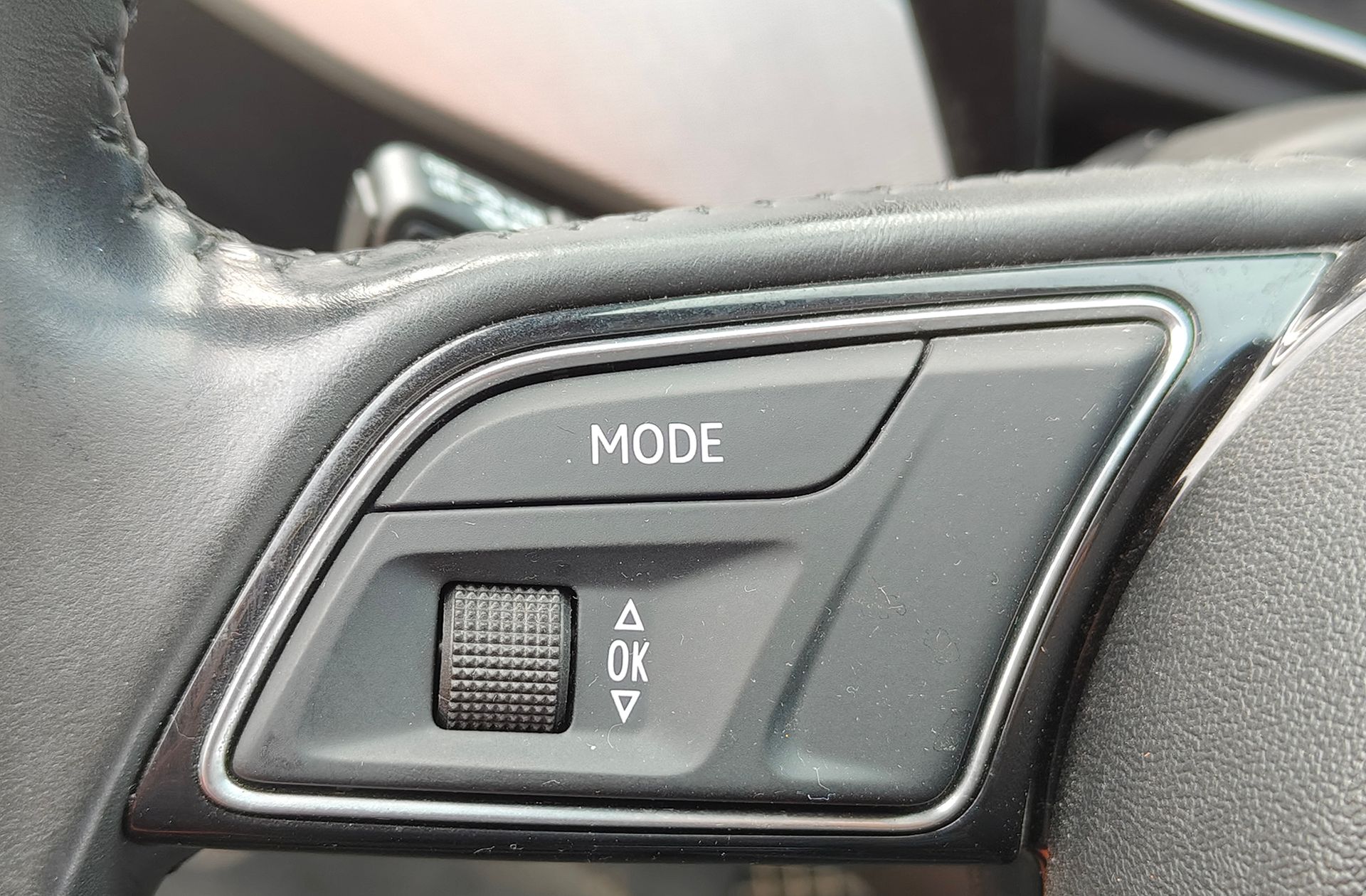 Audi A4 sport edition 2.0 TDI Pack S Line - foto 31