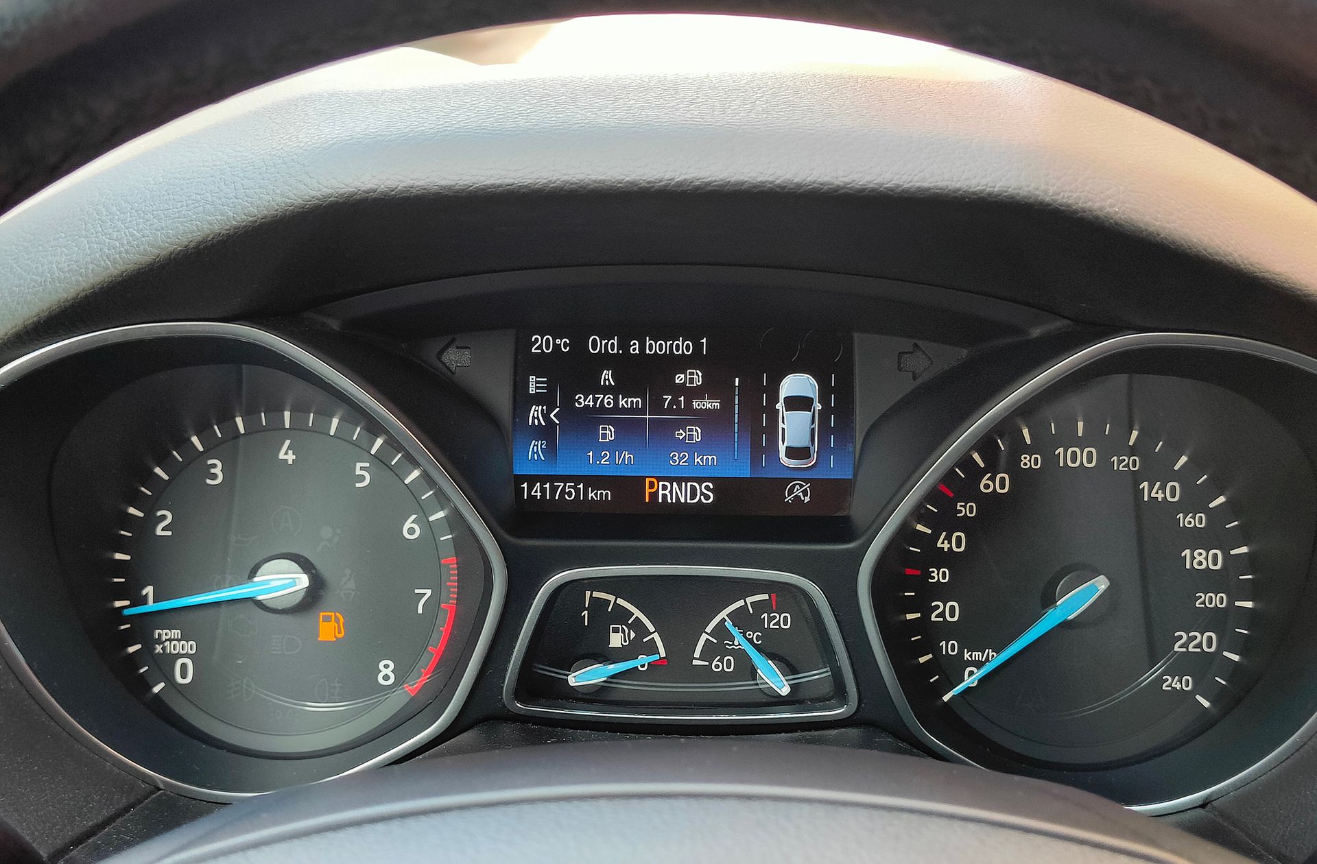 Ford Focus 1.0 EcoBoost ST-Line - foto 23