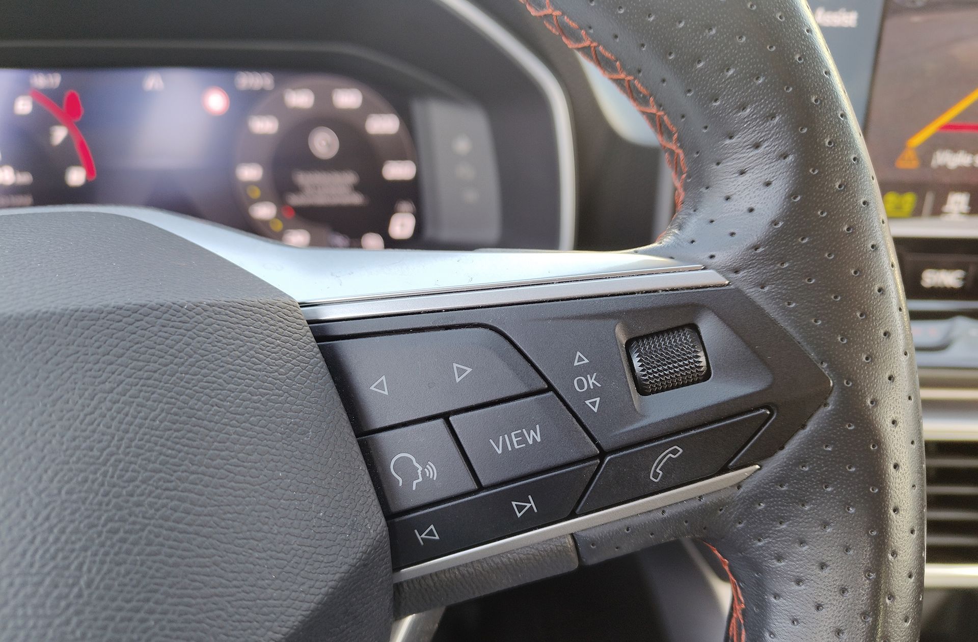SEAT León 1.5 TSI FR 25 Aniversario - foto 28