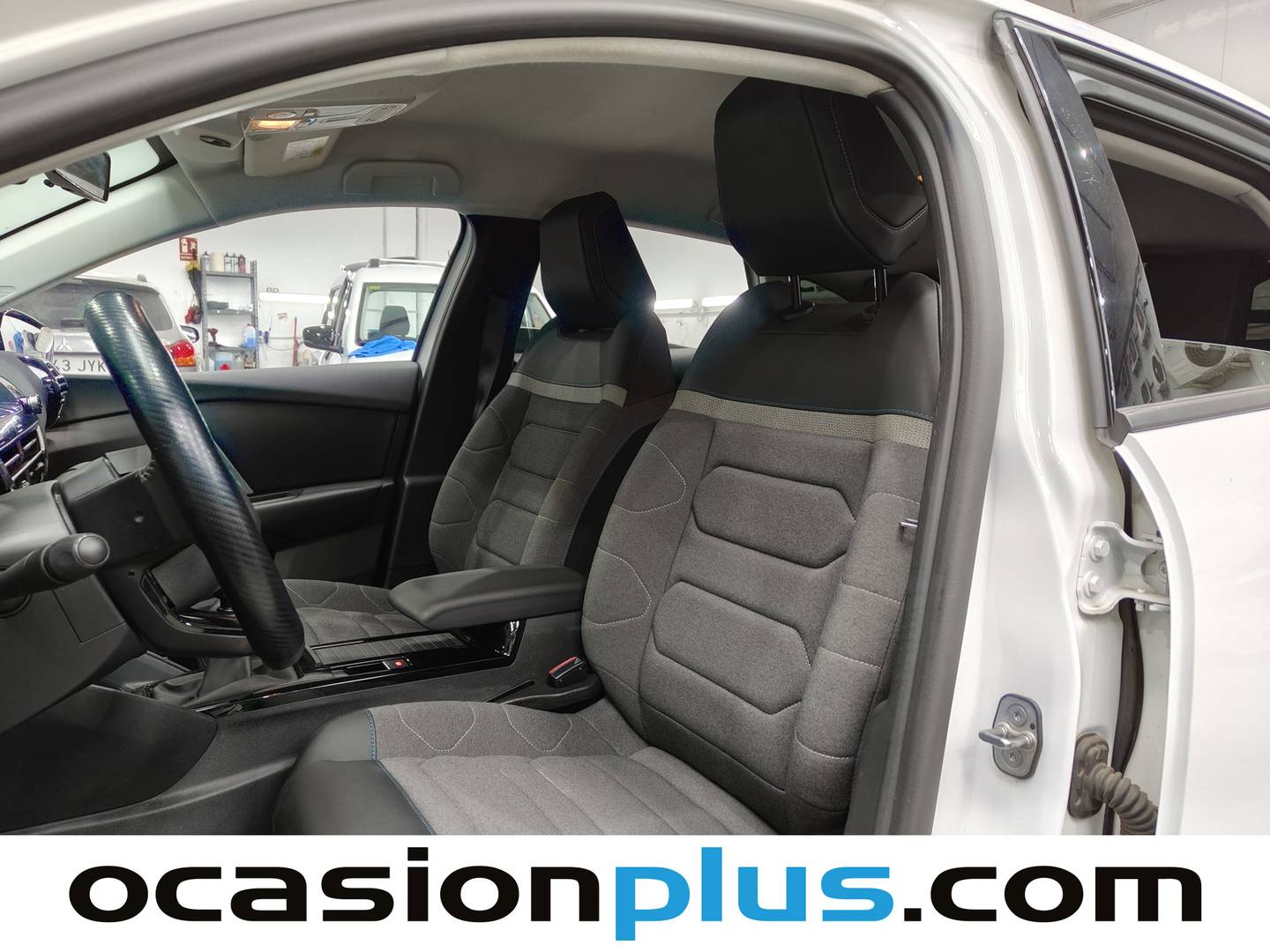 Foto asientos delanteros Citroën C4 Citroën C4 PureTech 130 S&S Plus (131 CV)