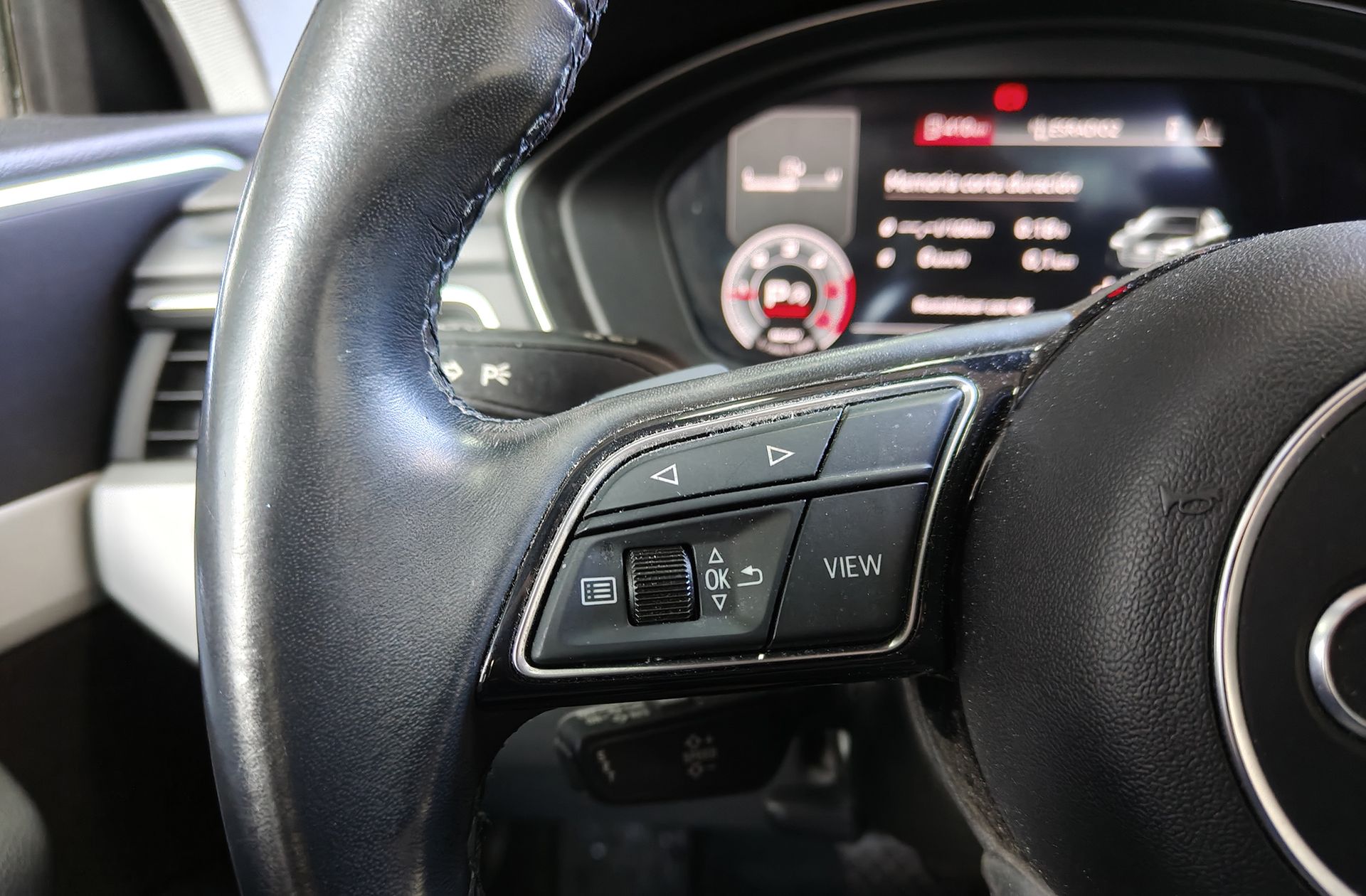 Audi A4 S line 40 TDI quattro S tronic - foto 32