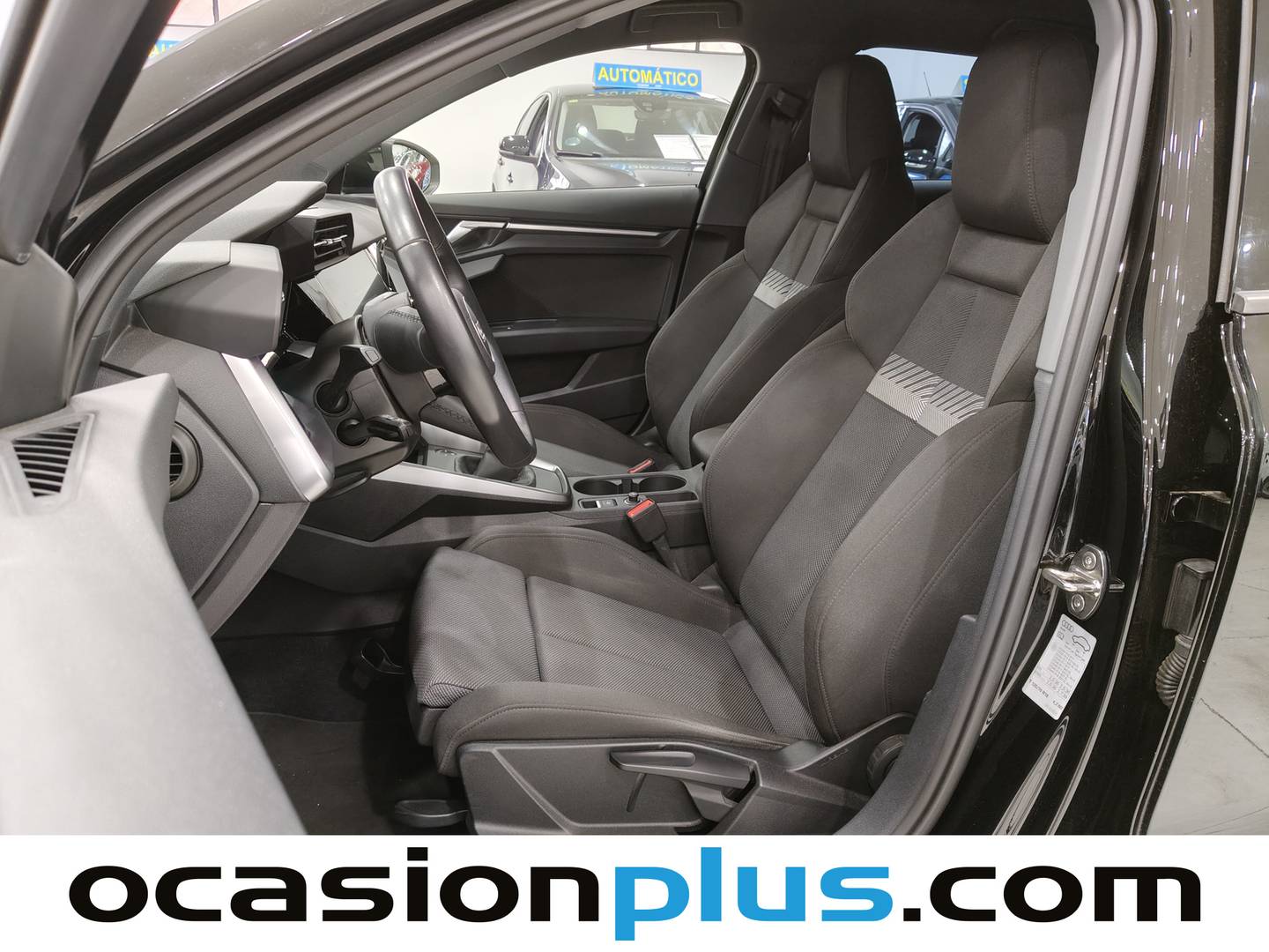 Foto asientos delanteros Audi A3 Audi A3 Sportback Advanced 30 TFSI (110 CV)