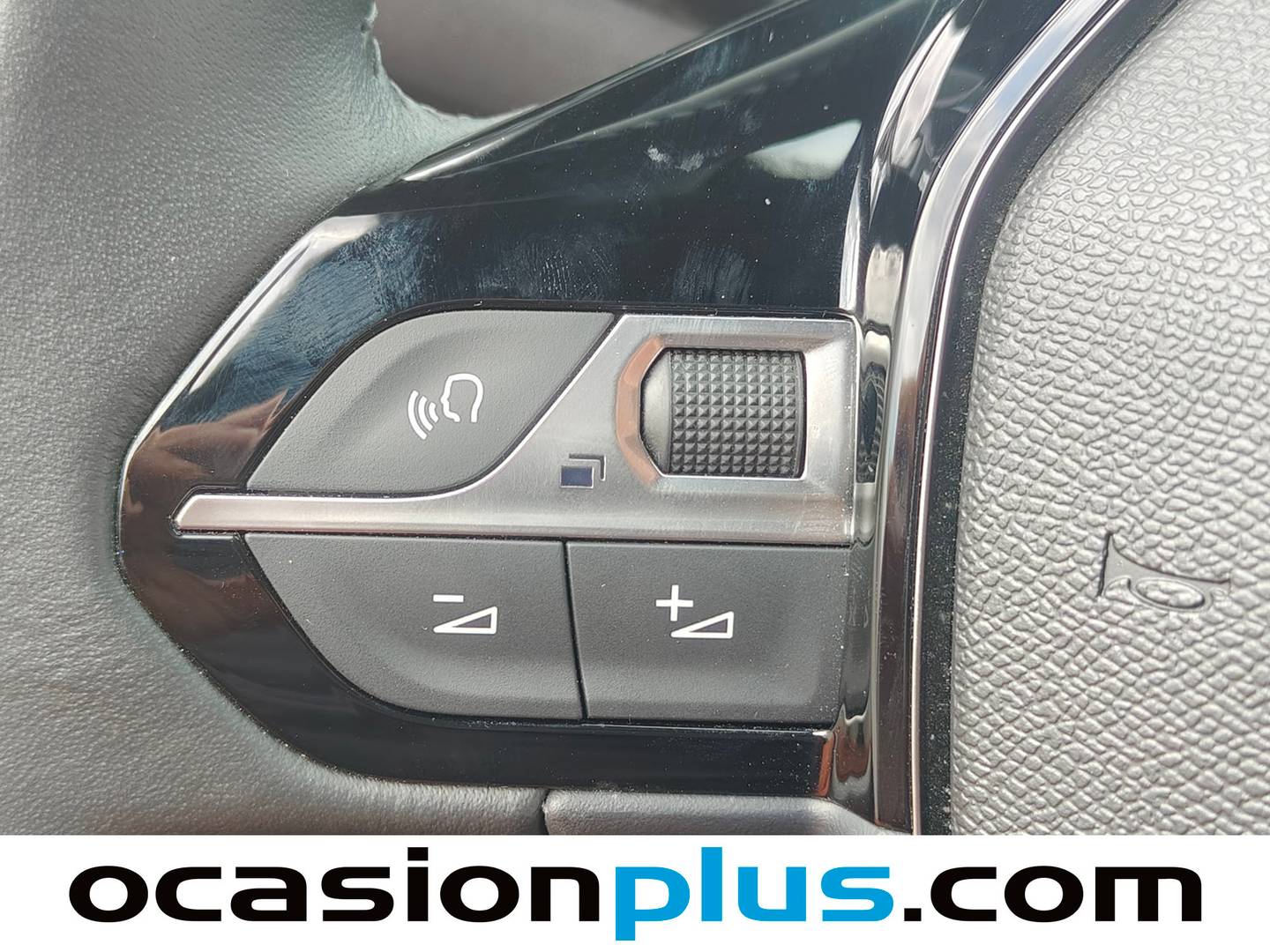 Peugeot 2008 Peugeot 2008 Allure Hybrid eDCS6 (145 CV) km 0