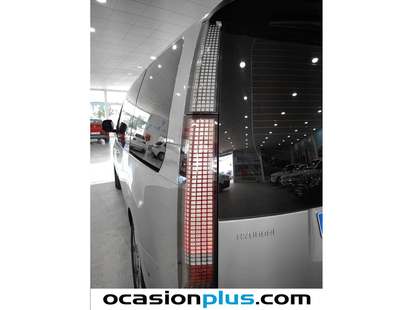 Foto Hyundai Staria Hyundai Staria 2.2 CRDI Tecno 9S Auto (177 CV) 9 Plazas