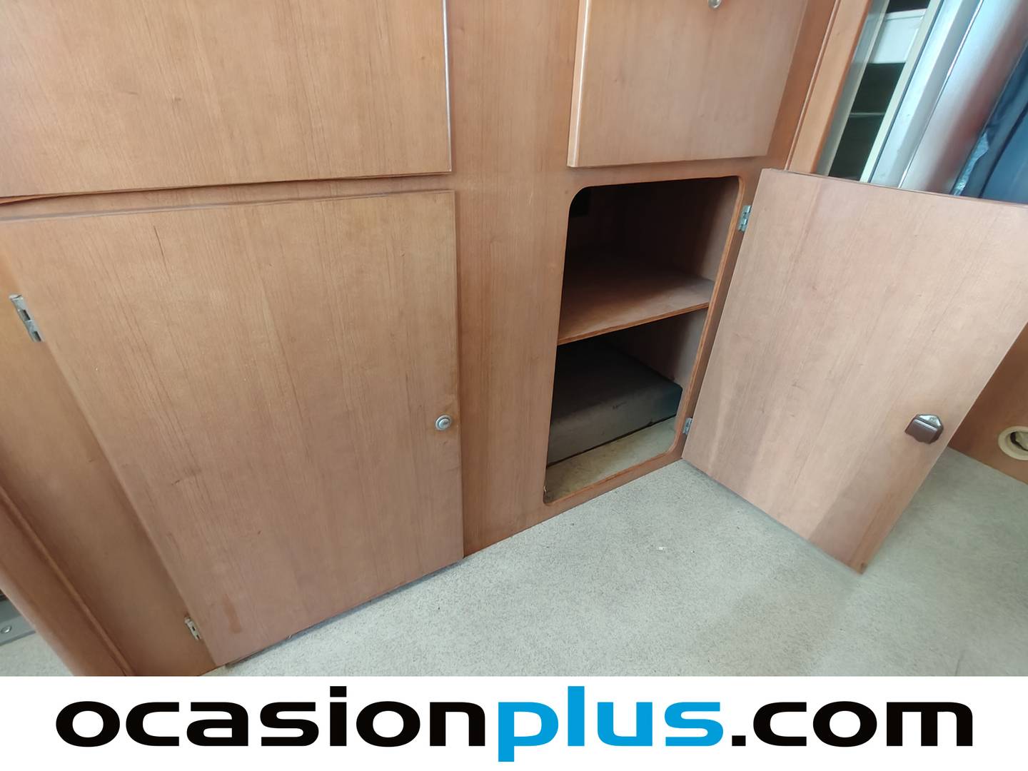 Foto Benimar ANTHUS Benimar ANTHUS 2.3 Diesel 5000 LF (110 CV) 4 Plazas