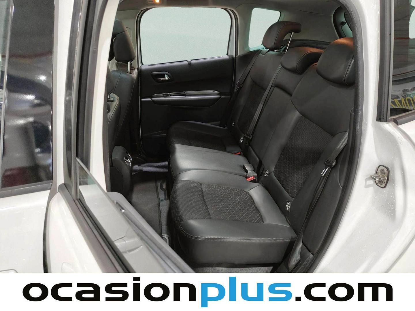 Foto asientos traseros Peugeot 3008 Peugeot 3008 1.2 PureTech S&S Allure (130 CV)