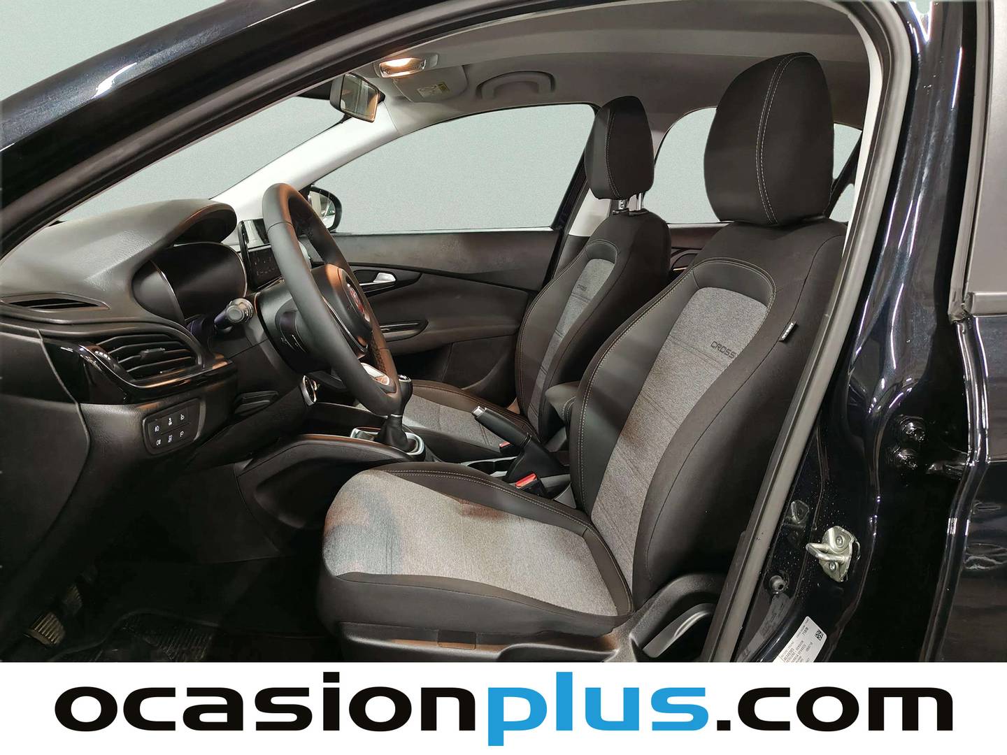 Foto asientos delanteros Fiat Tipo Fiat Tipo 1.0 Cross (100 CV)