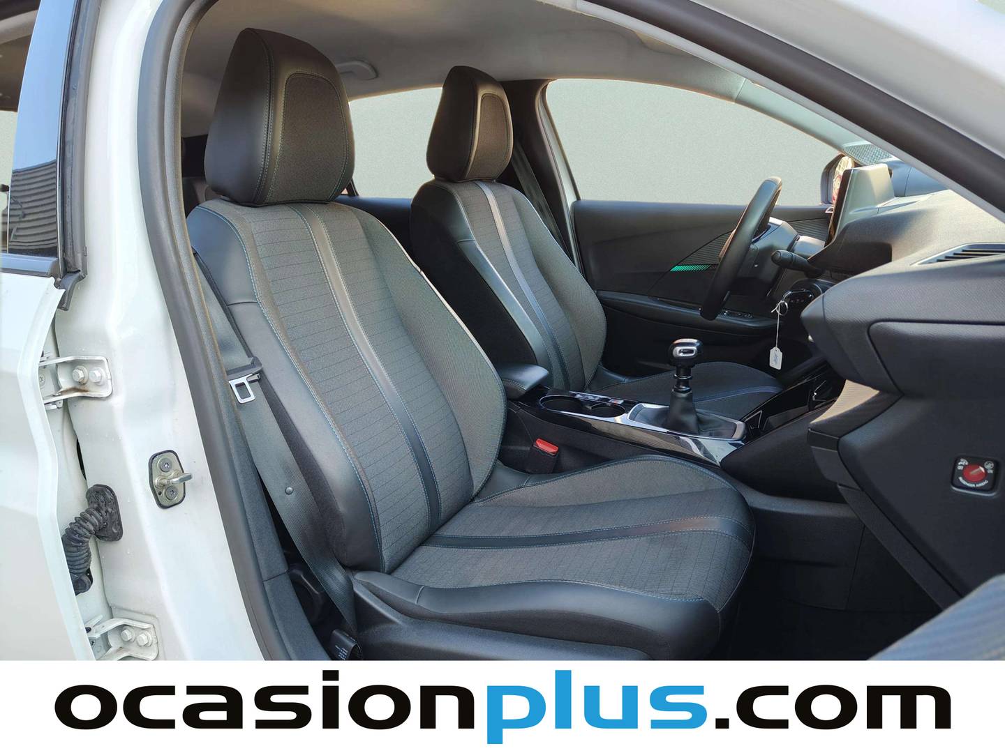 Foto Peugeot 208 Peugeot 208 PureTech 100 Allure  (100 CV)