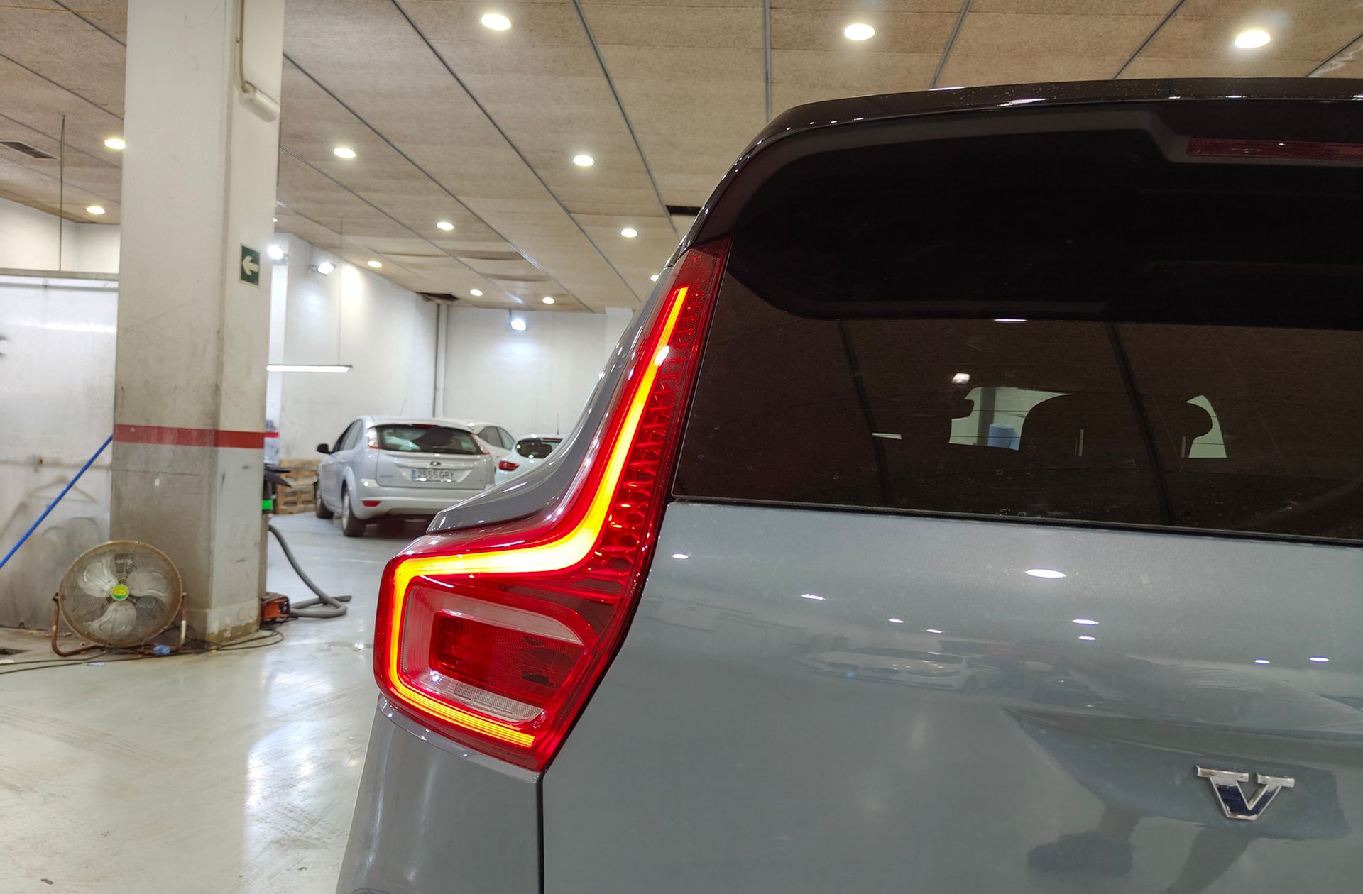 Volvo XC40 Recharge Plus - foto 17