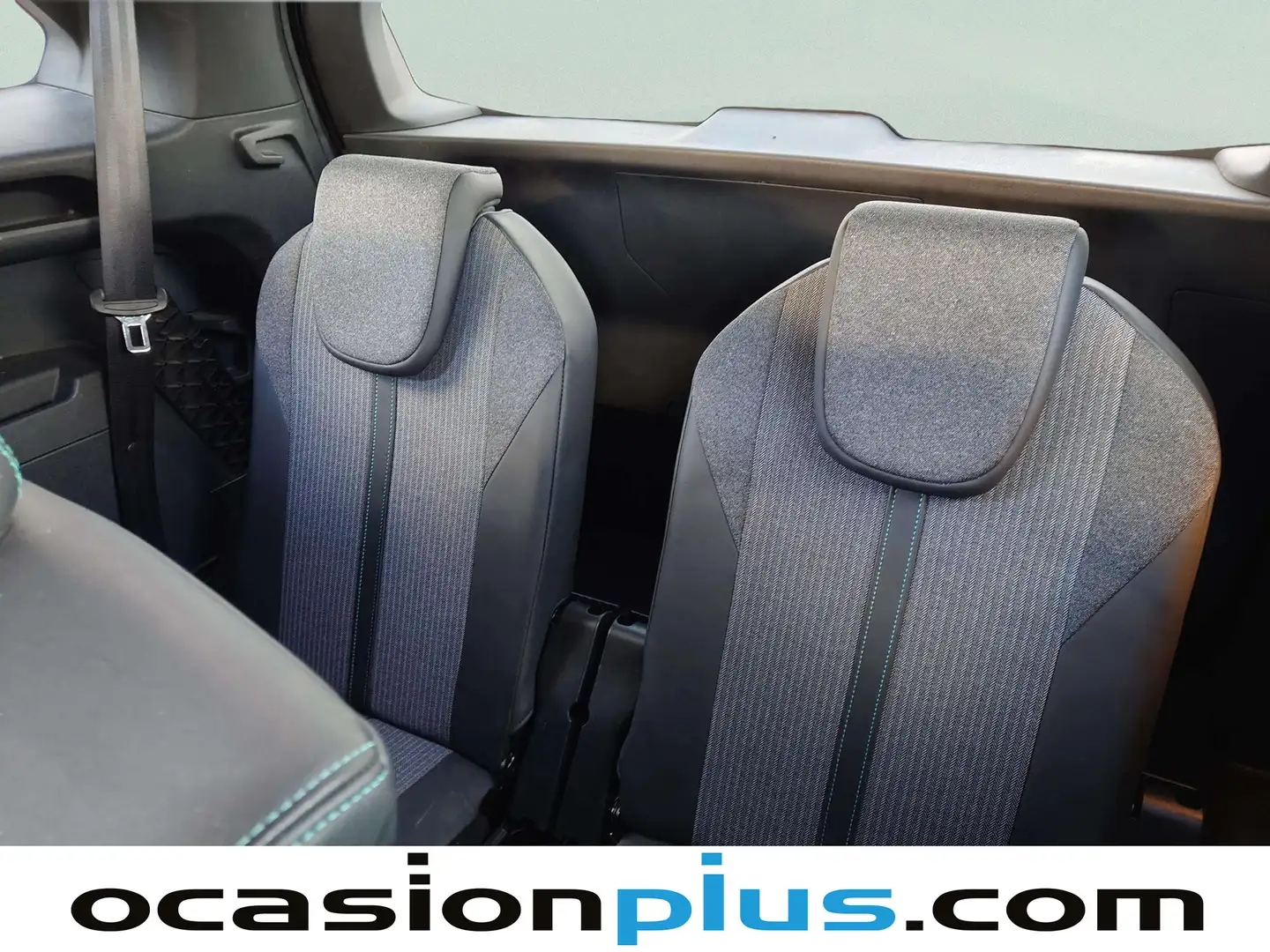 Foto Peugeot 5008 Peugeot 5008 PureTech 130 S&S Allure Pack EAT8  (130 CV)