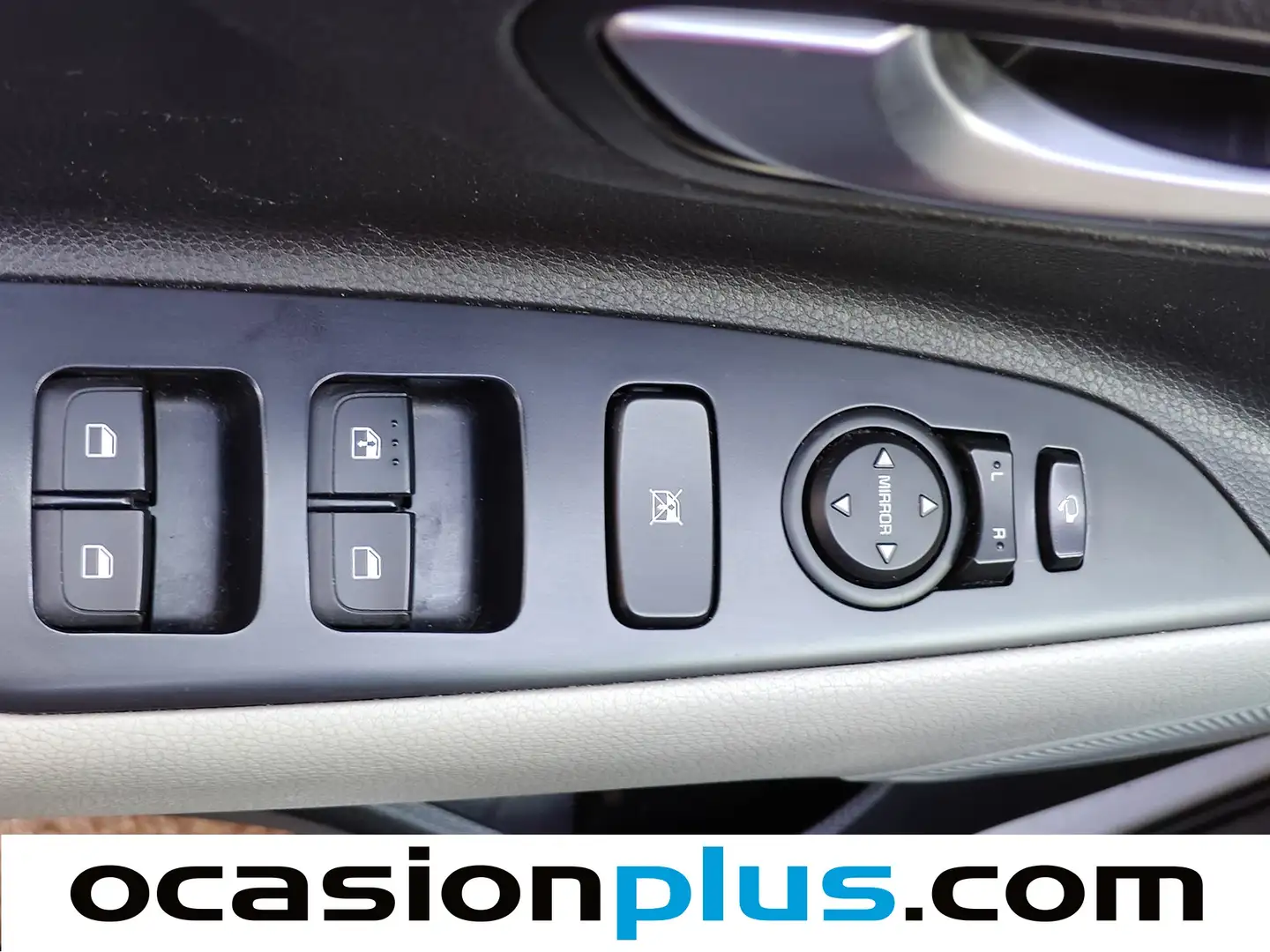 Foto KIA Stonic Kia Stonic 1.0 T-GDi Drive DCT (120 CV)