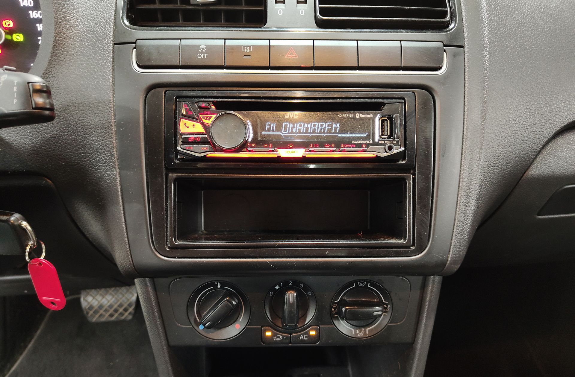Volkswagen Polo Advance 1.2 TSI DSG - foto 22