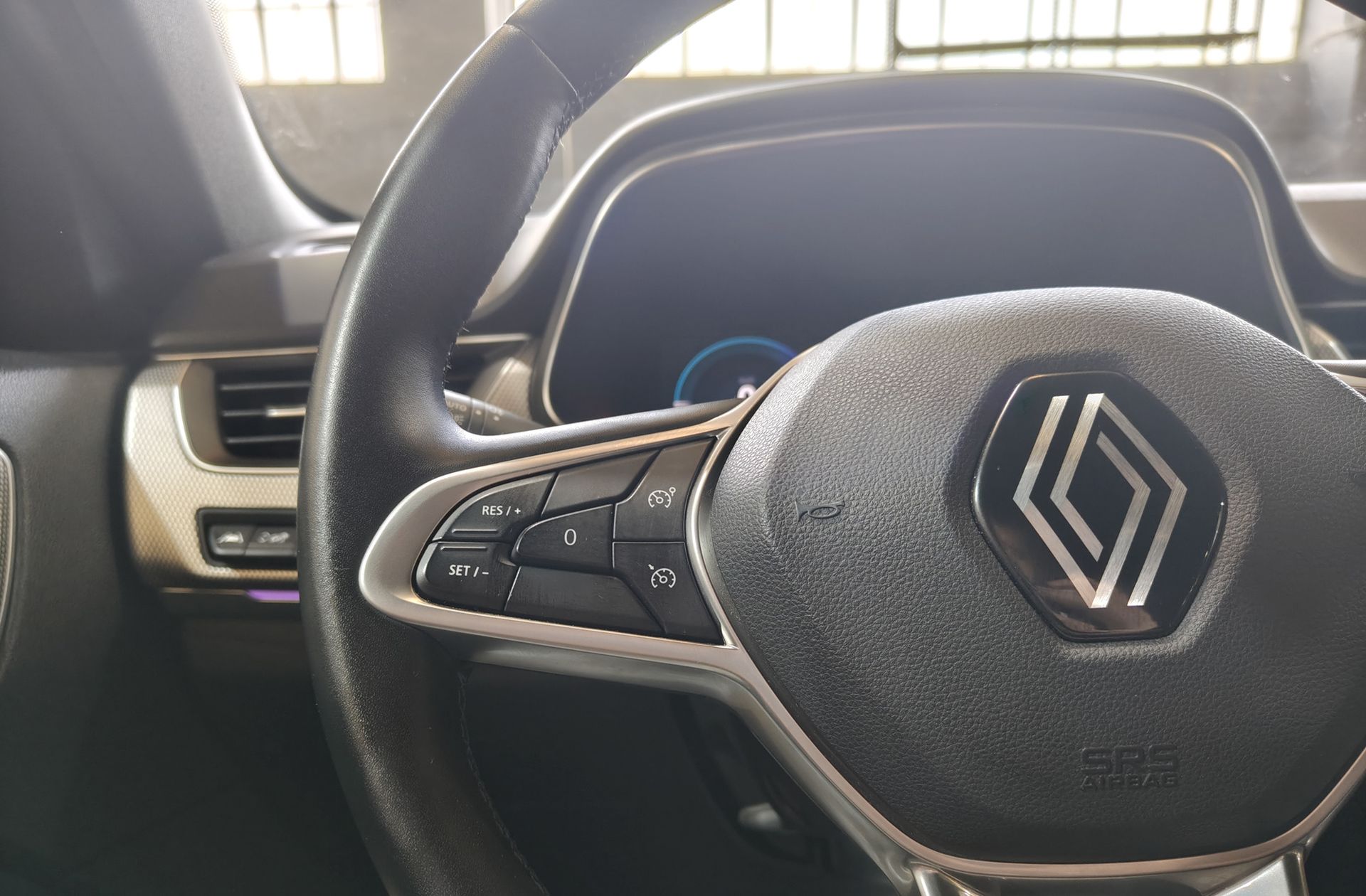 Renault Arkana Techno E-Tech full hybrid 145 EDC - foto 25