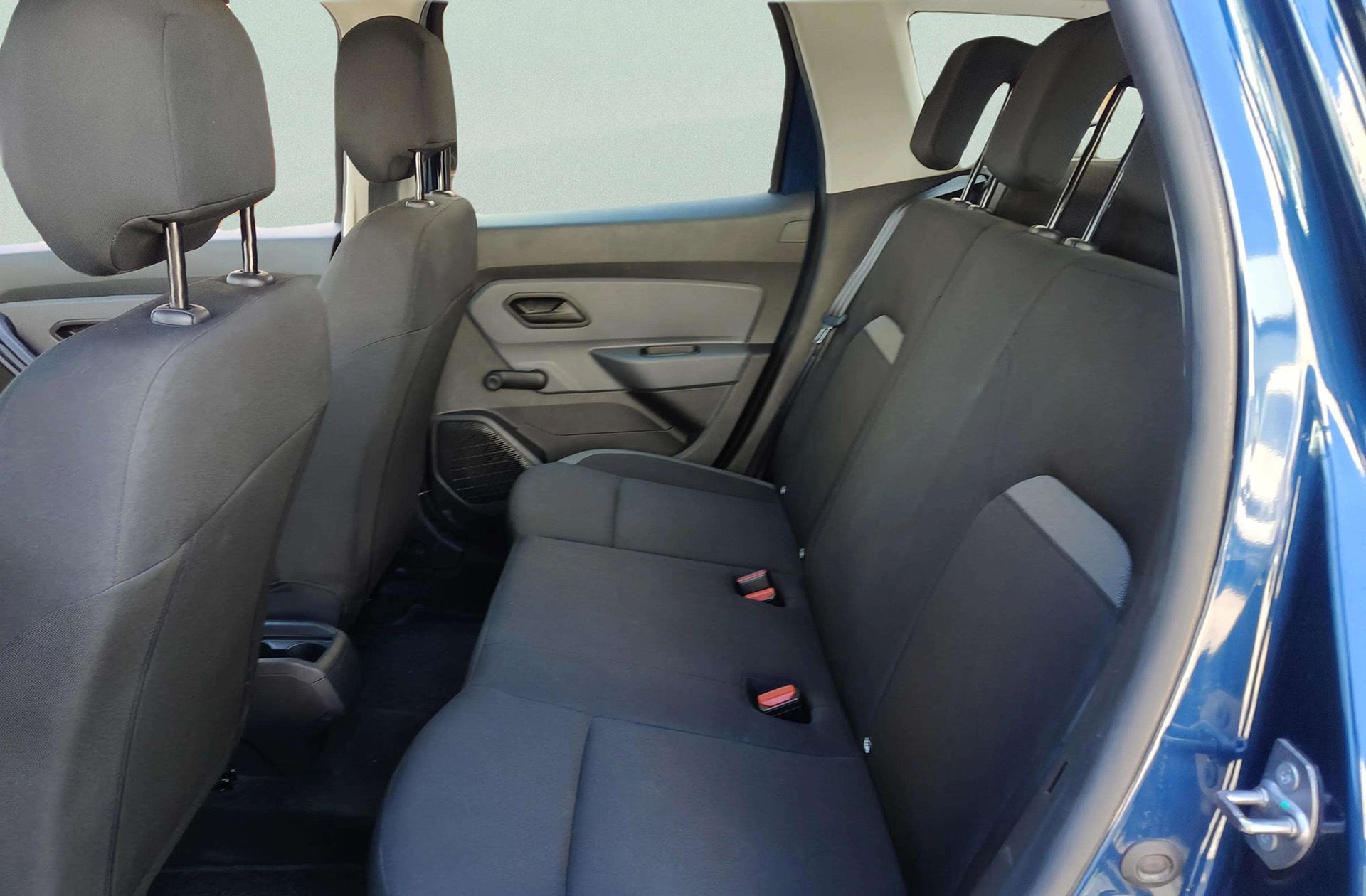 Dacia Duster Essential TCe 4x2 GPF - foto 9