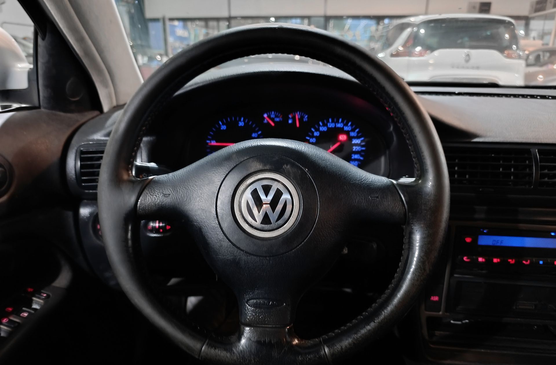 Volkswagen Passat Trendline 1.9 TDI - foto 18