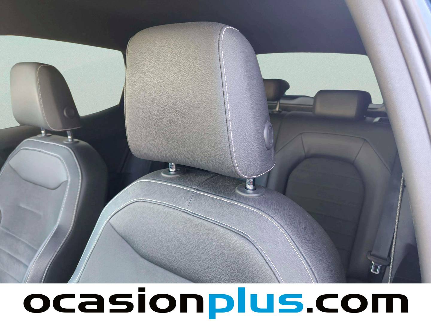 Extras y acabados del Seat Arona Seat Arona 1.0 TSI Ecomotive S&S Xcellence Edition DSG (115 CV)