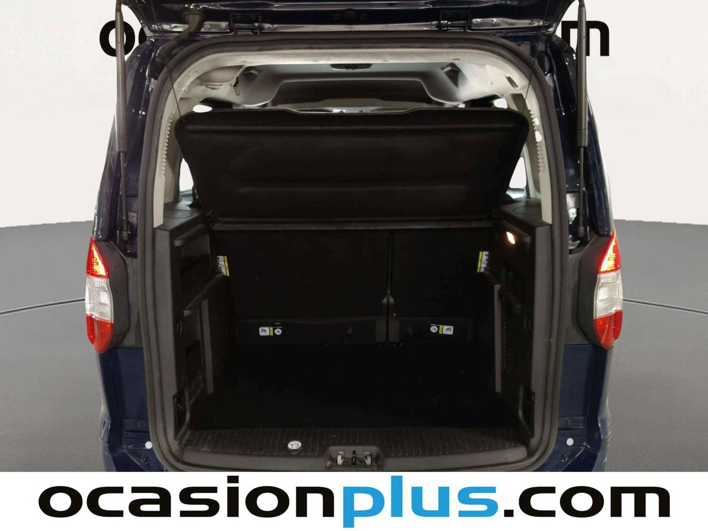 Foto asientos delanteros Ford Tourneo Courier Ford Tourneo Courier 1.0 EcoBoost Titanium (100 CV)