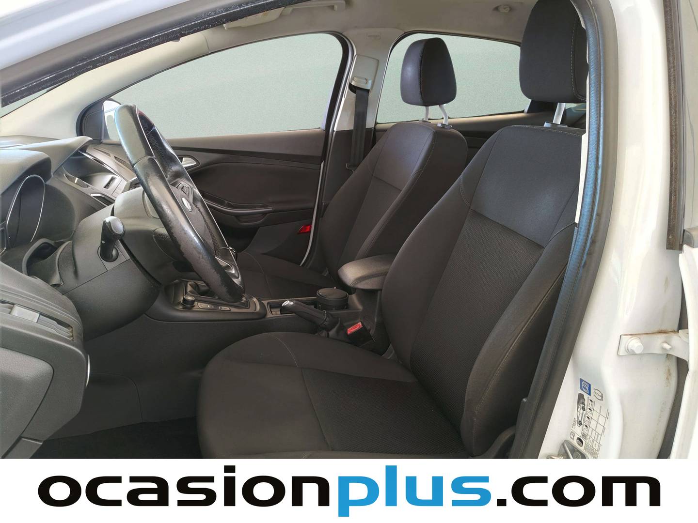 Foto asientos delanteros Ford Focus Ford Focus 1.6 TI-VCT Trend+ (125 CV)