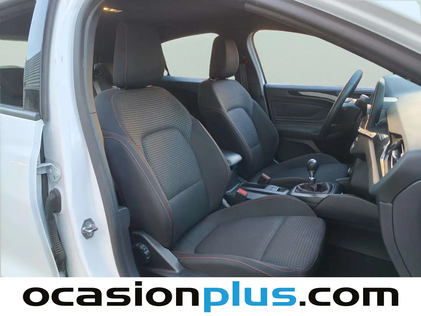 Foto Ford Focus Ford Focus 1.0 Ecoboost MHEV ST-Line (125 CV)