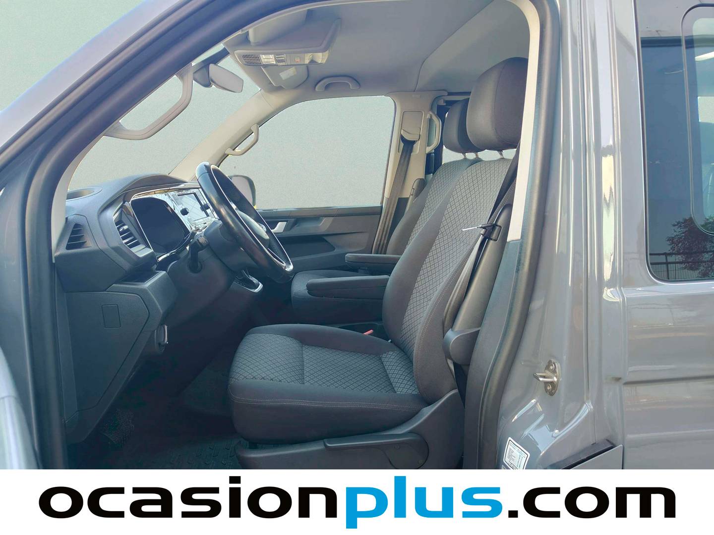 Foto asientos delanteros Volkswagen Multivan Volkswagen Multivan Origin Batalla Corta 2.0 TDI BMT (150 CV) DSG tercera fila de asientos