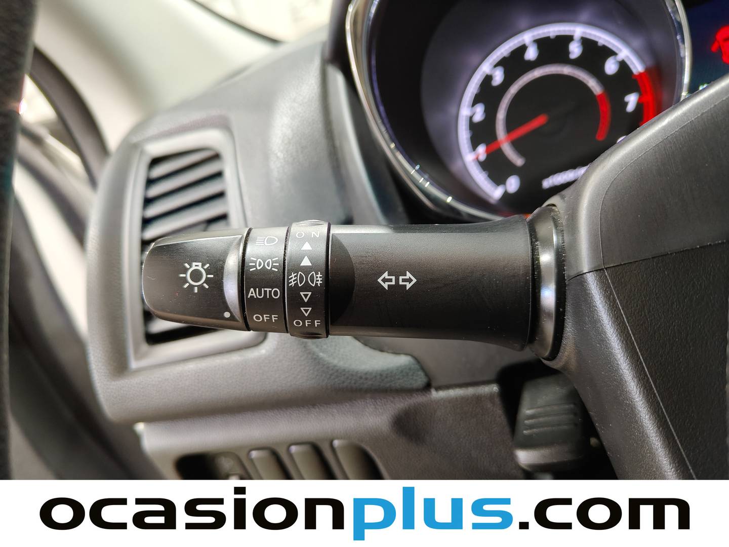 Equipamiento del Mitsubishi ASX Mitsubishi ASX 160 MPI Motion (117 CV)