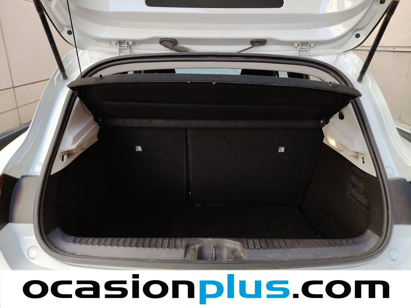 Fotos maletero Renault Clio Renault Clio Business TCe (100 CV) GLP