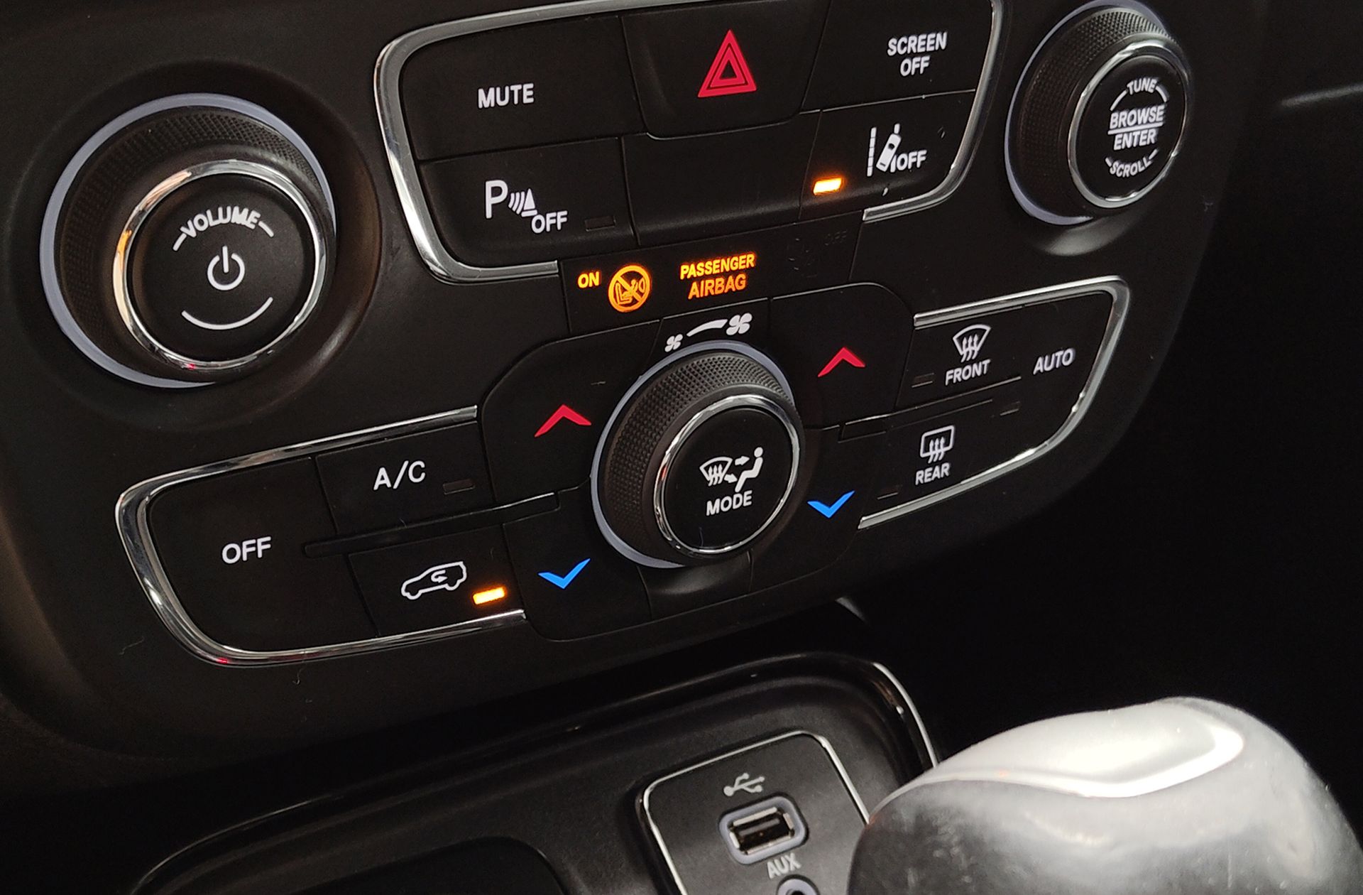 Jeep Compass 1.4 MultiAir Limited 4x4 AD - foto 29
