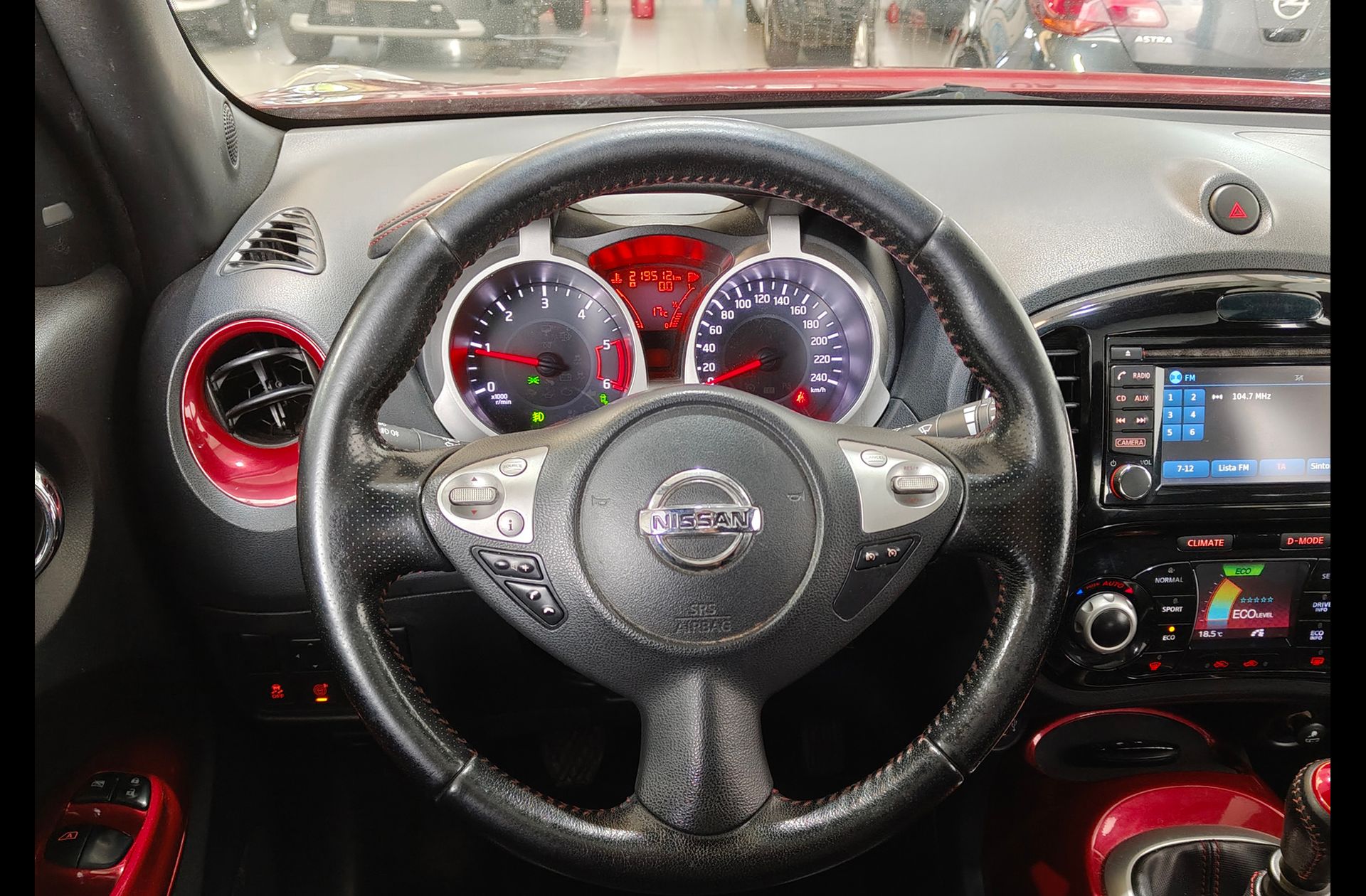 Nissan Juke 1.5 dCi Tekna 4x2 - foto 22