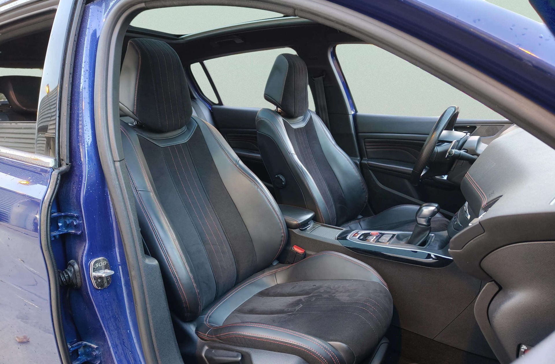 Peugeot 308 2.0 BlueHDi EAT6 - foto 19